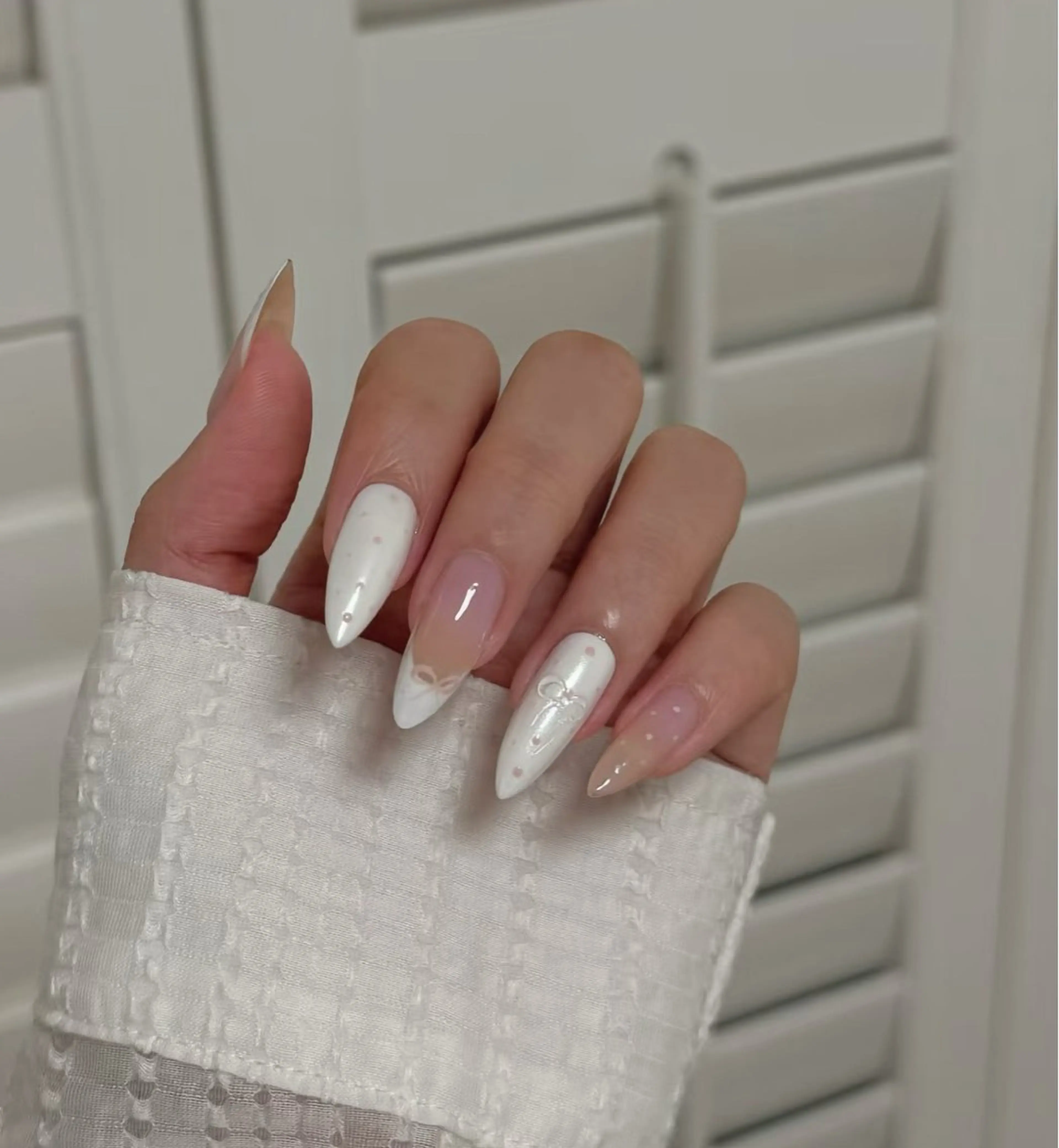 ネイル オーロラネイル フラワーネイル フットネイル フレンチネイル ジェルネイル ハンドネイル 長さだし専門 ありさのネイルデザイン