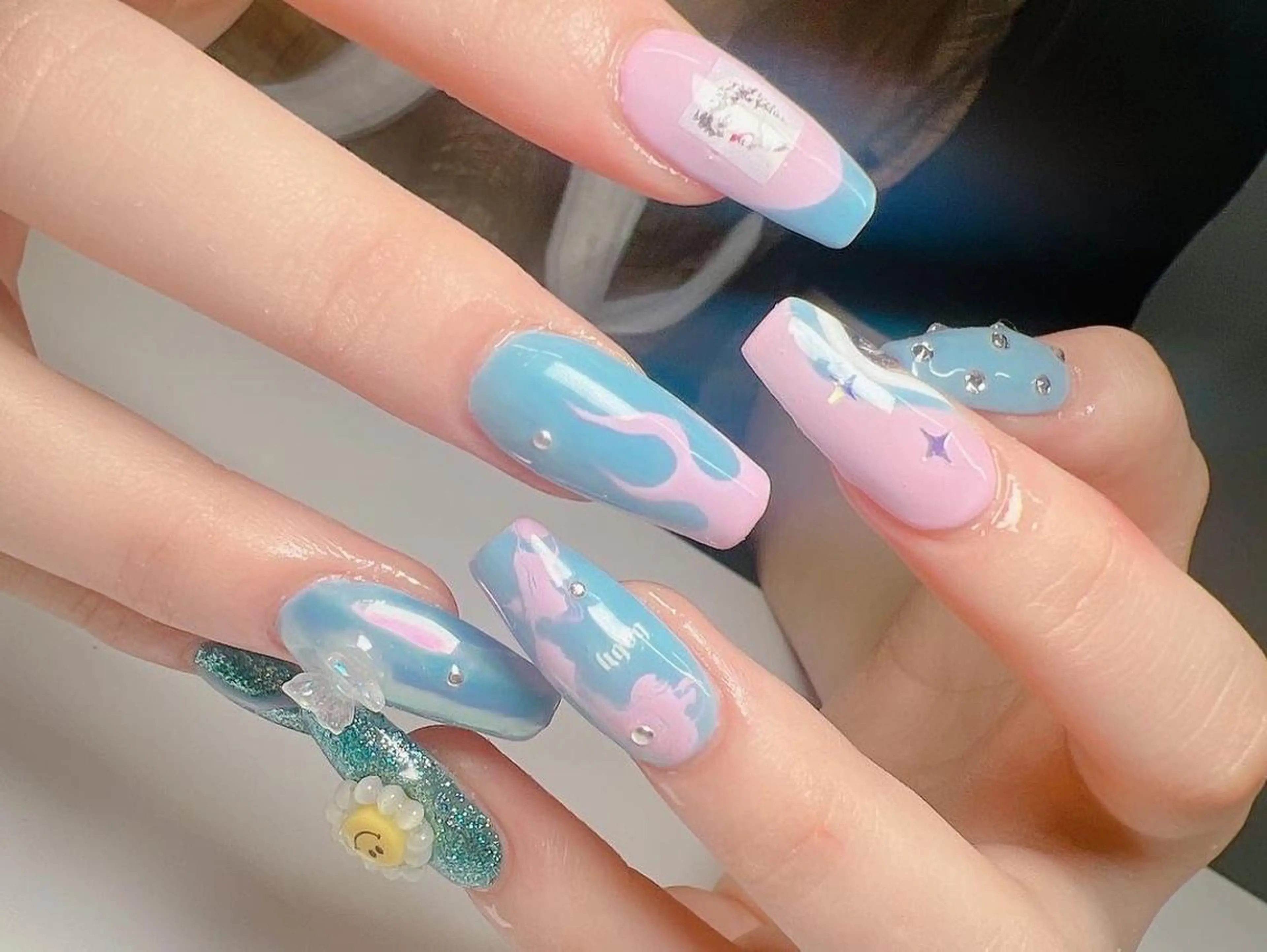 ネイル Nail Salon L'arc所属・💊大阪/心斎橋 moni🧠のネイルデザイン