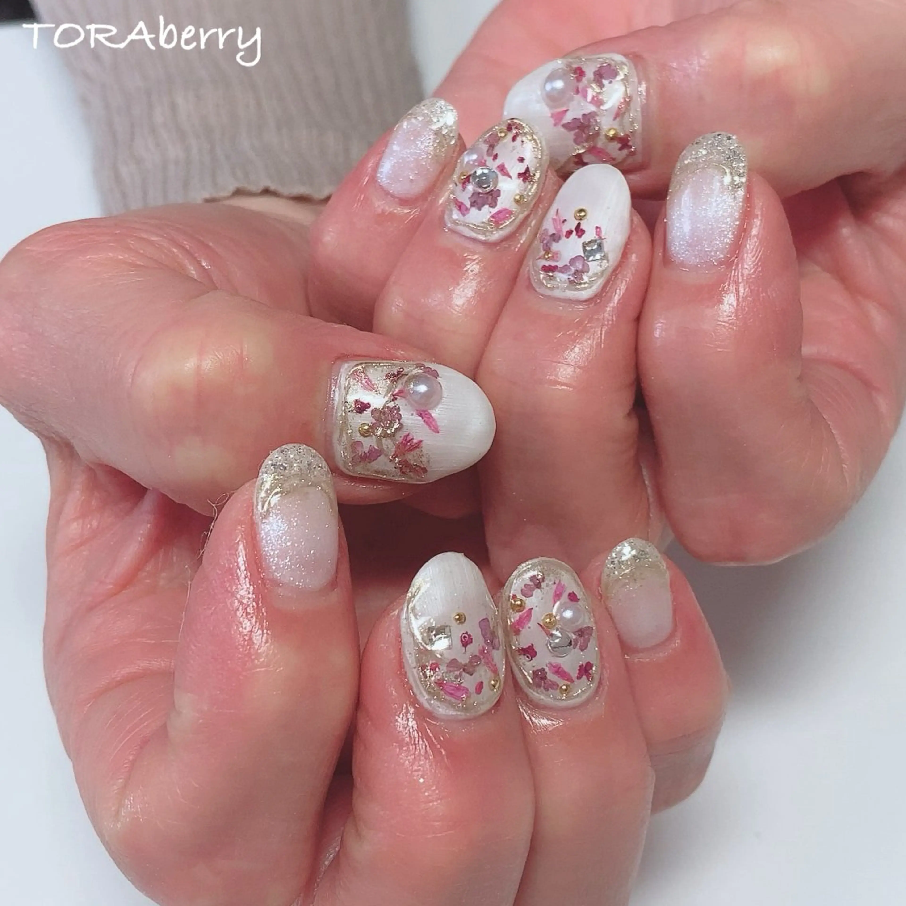 ネイル ハンドネイル ネイリスト なつみのネイルデザイン