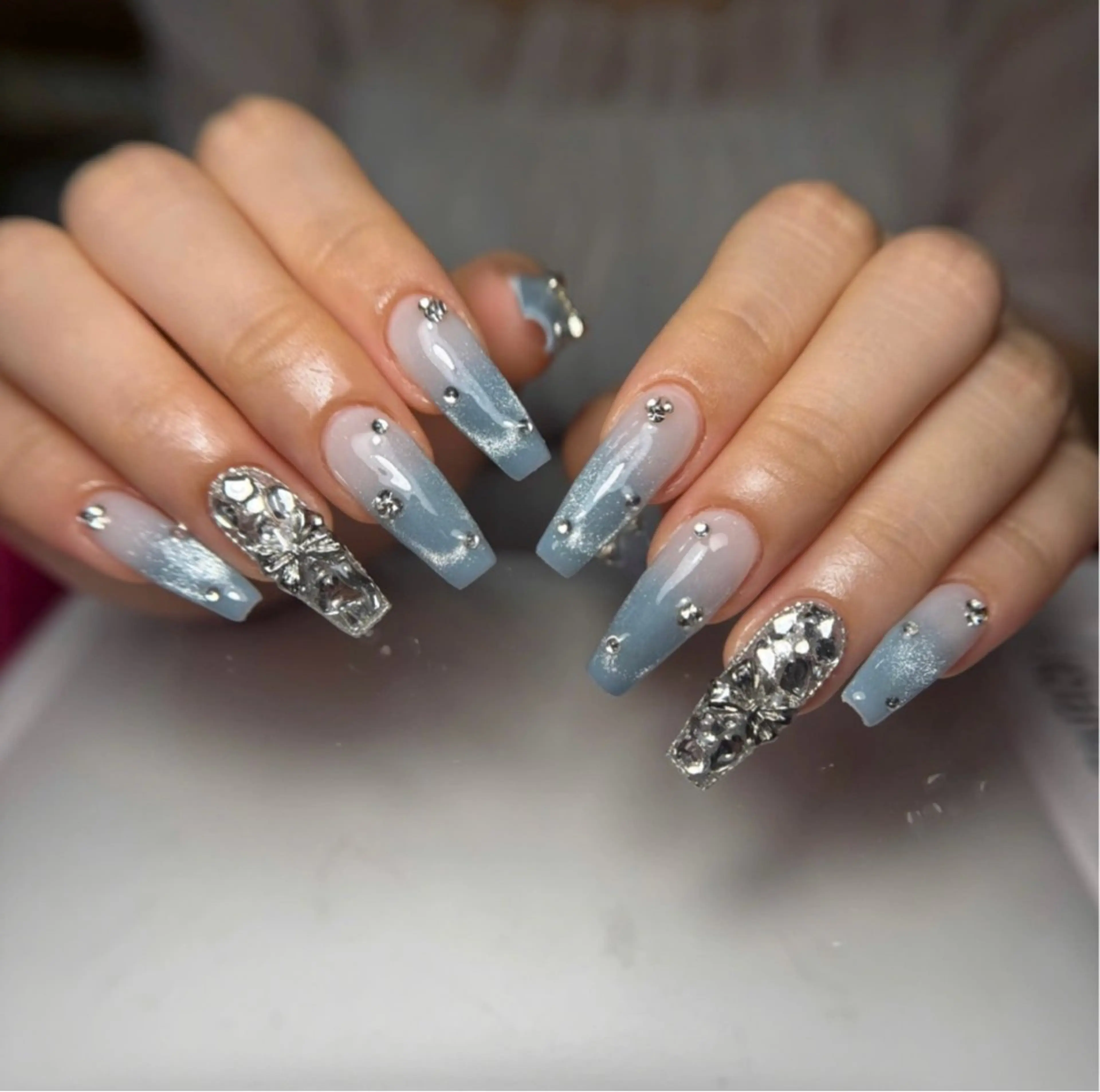 ネイル アートネイル 成人式 ジェルネイル ニュアンスネイル ネイルチップ Kora Nailのネイルデザイン