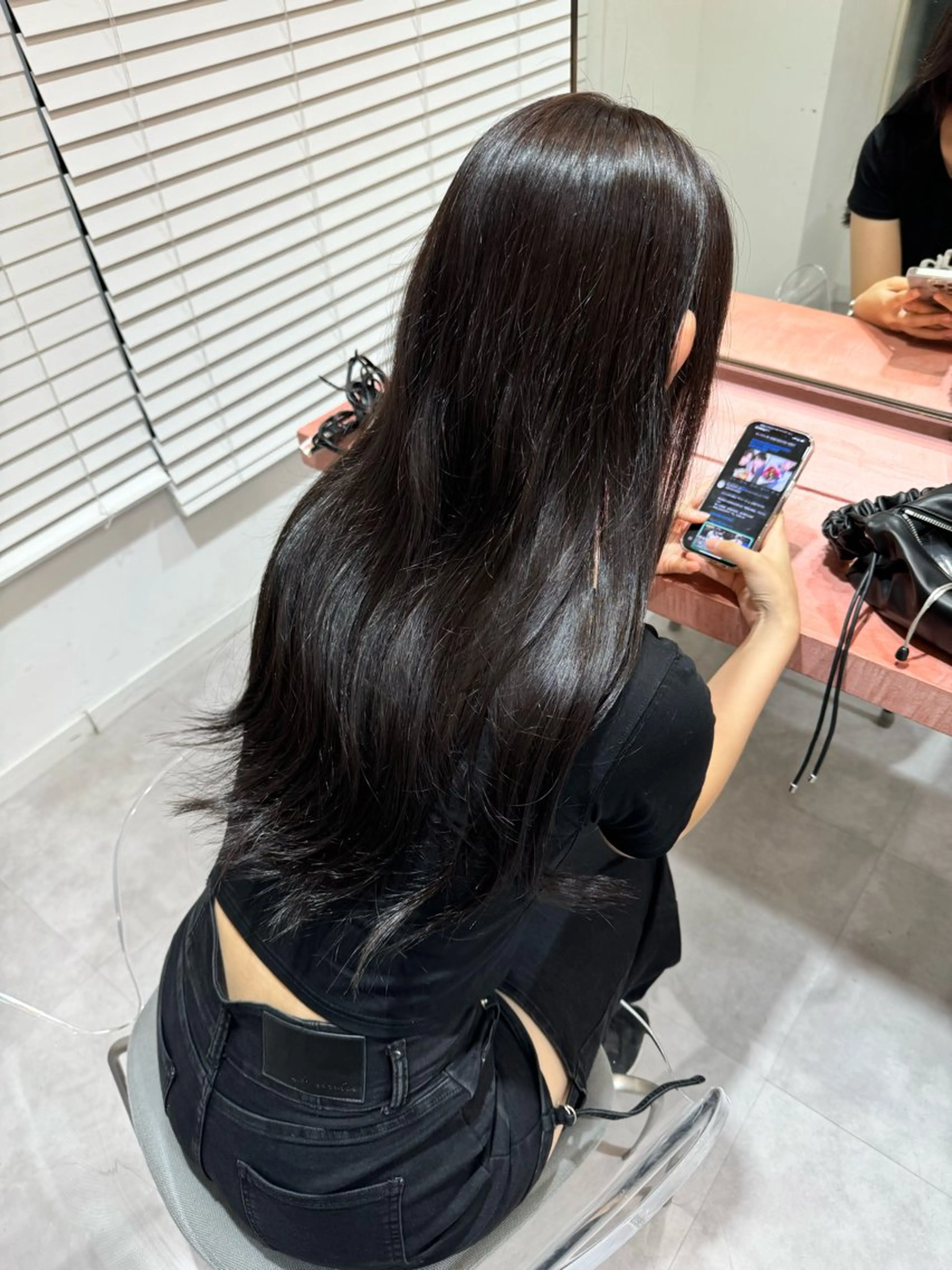 ロング ヘアカラー 大村 美羅衣のヘアスタイル