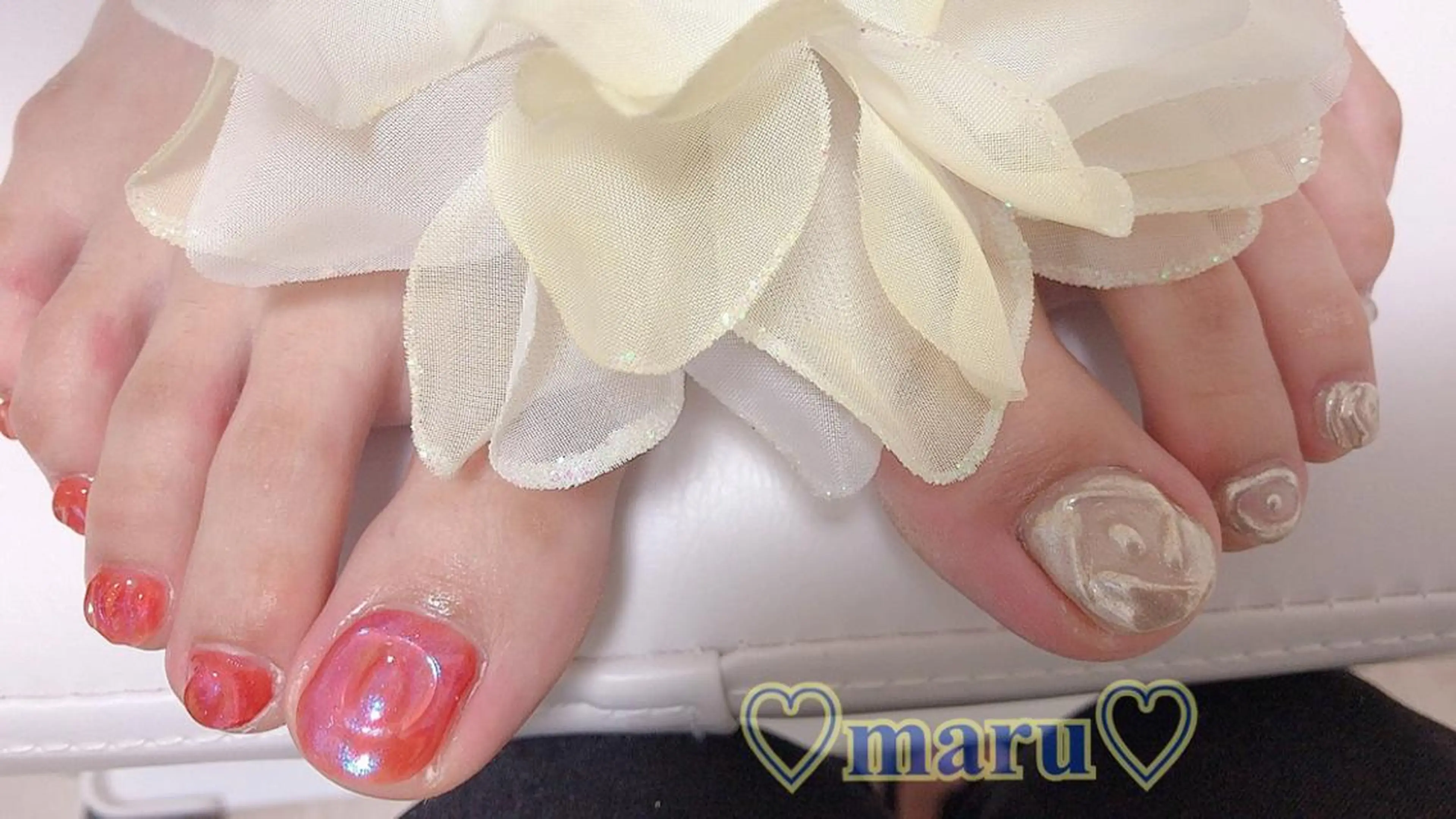 ネイル ハンドネイル フットネイル まるみ ♡のネイルデザイン