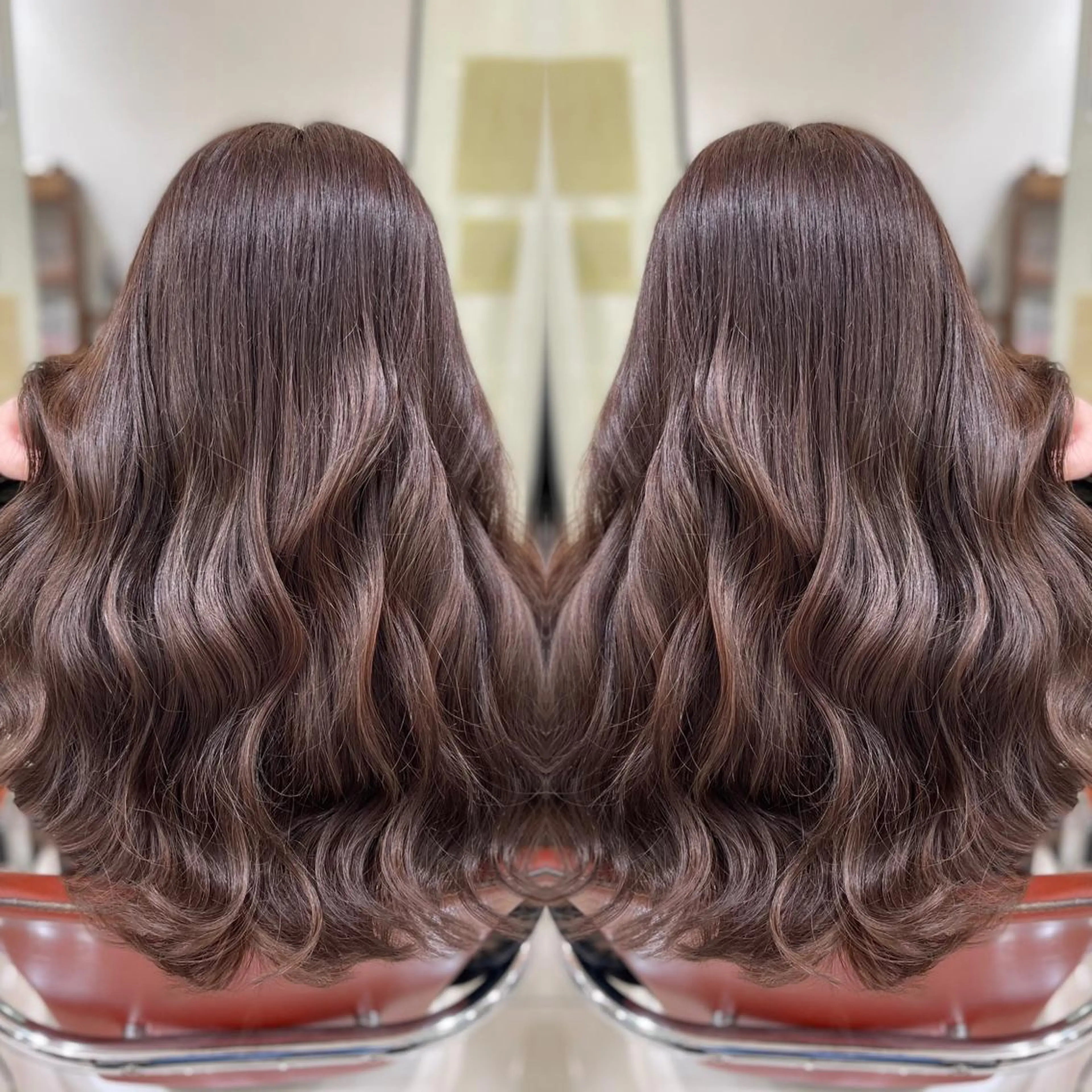 ミディアム カット ヘアカラー トリートメント Y Uのヘアスタイル