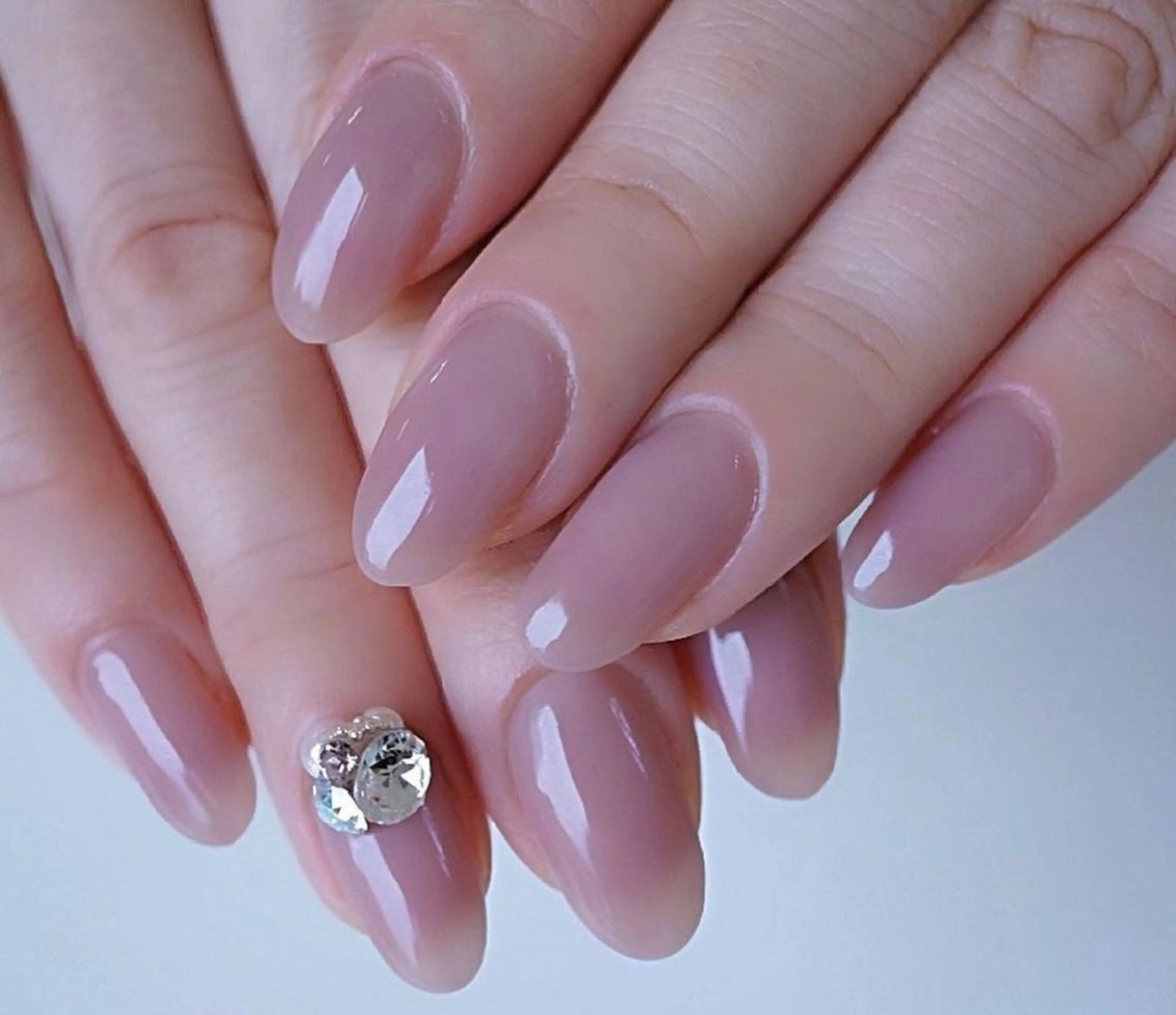 ネイル クリアネイル 長さ出し フットネイル フレンチネイル ジェルネイル 大塚眉毛|ハンドケア |肌管理の眉毛・アイブロウイメージ