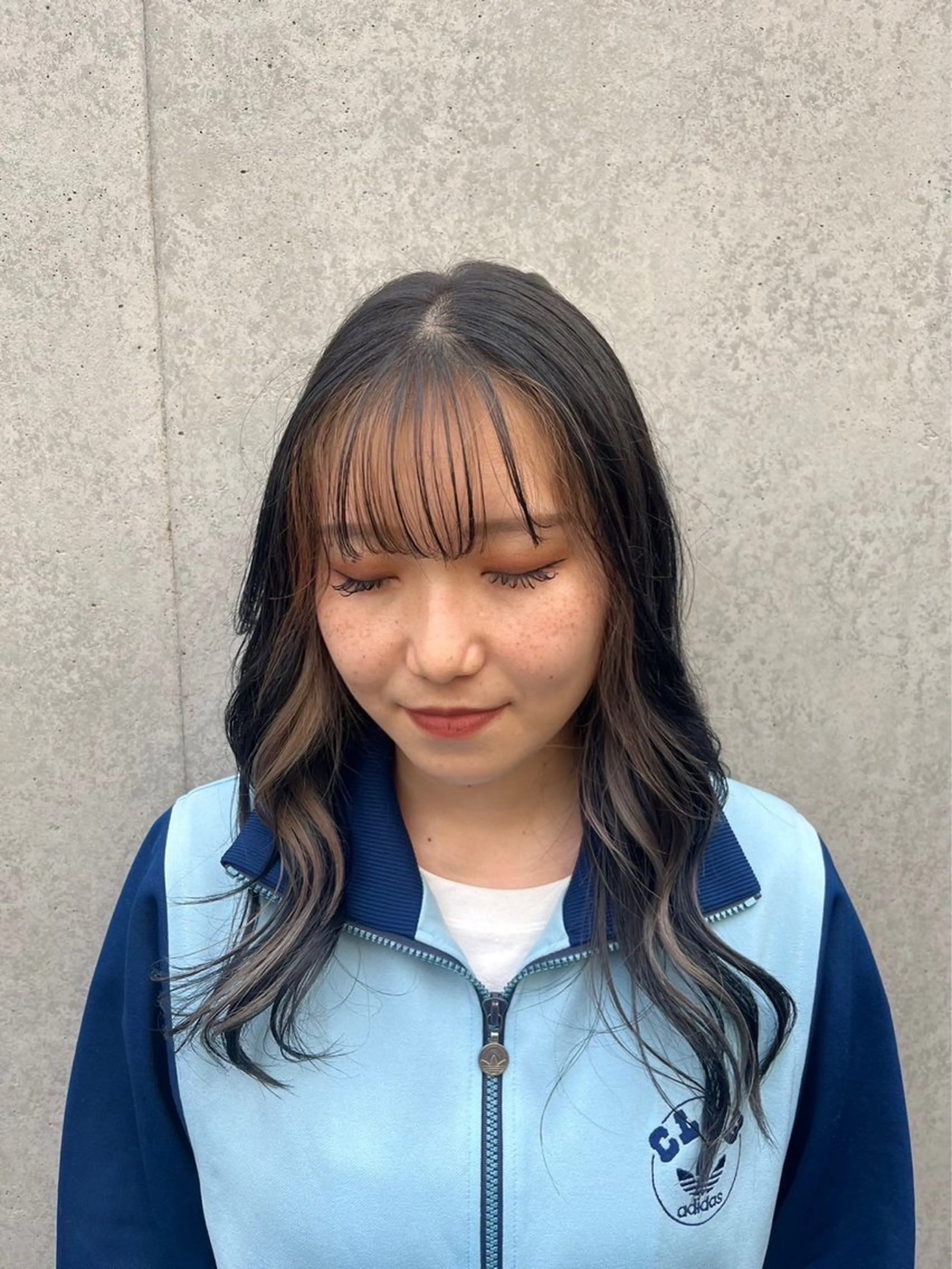 ロング カラー 菅野 紗弥のヘアスタイル