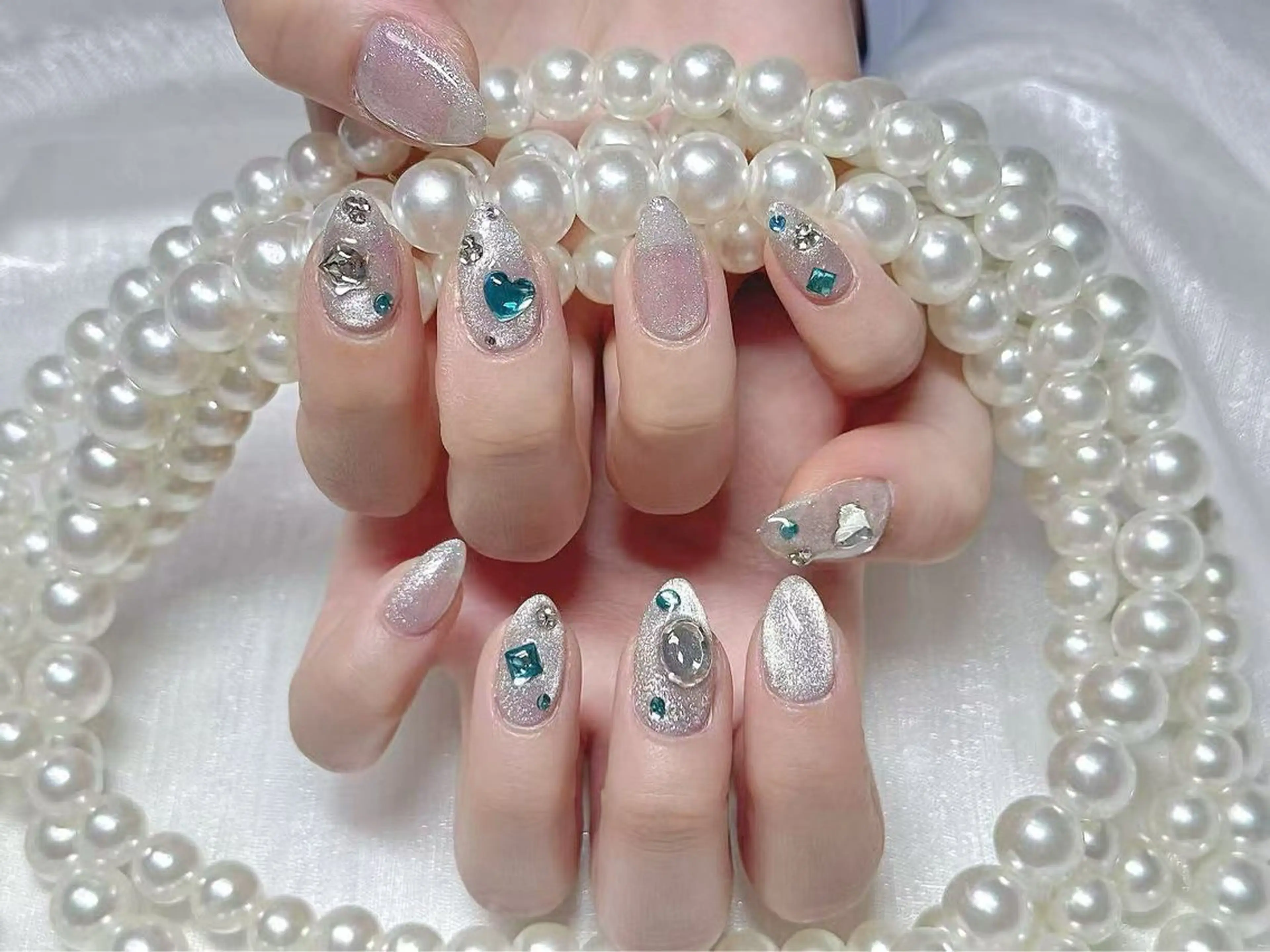 ネイル アートネイル クリアネイル 成人式 長さ出し フラッシュネイル かすみ ✨のネイルデザイン