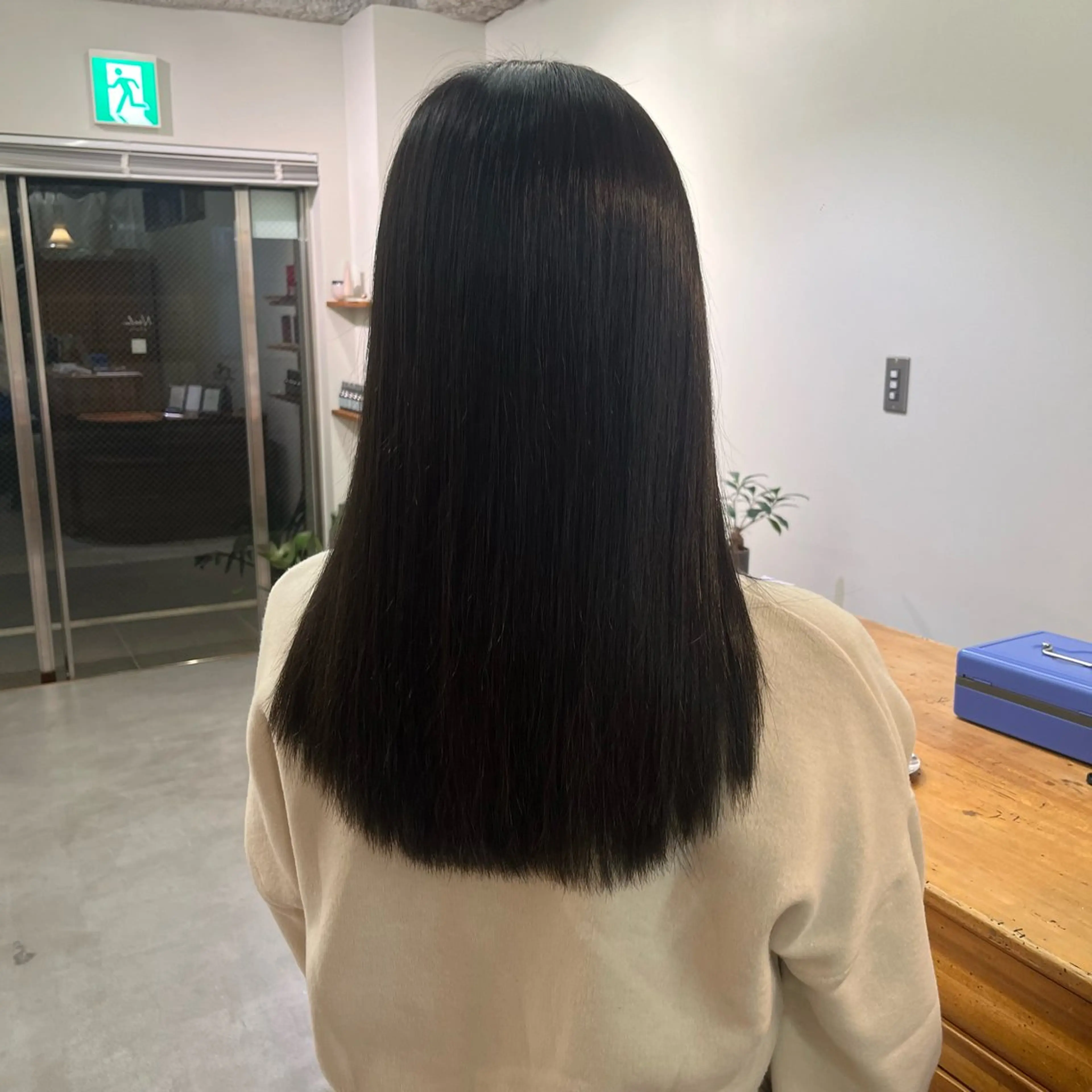 ミディアム ヘアカラー ヘッドスパ 安藤 琢真のヘアスタイル