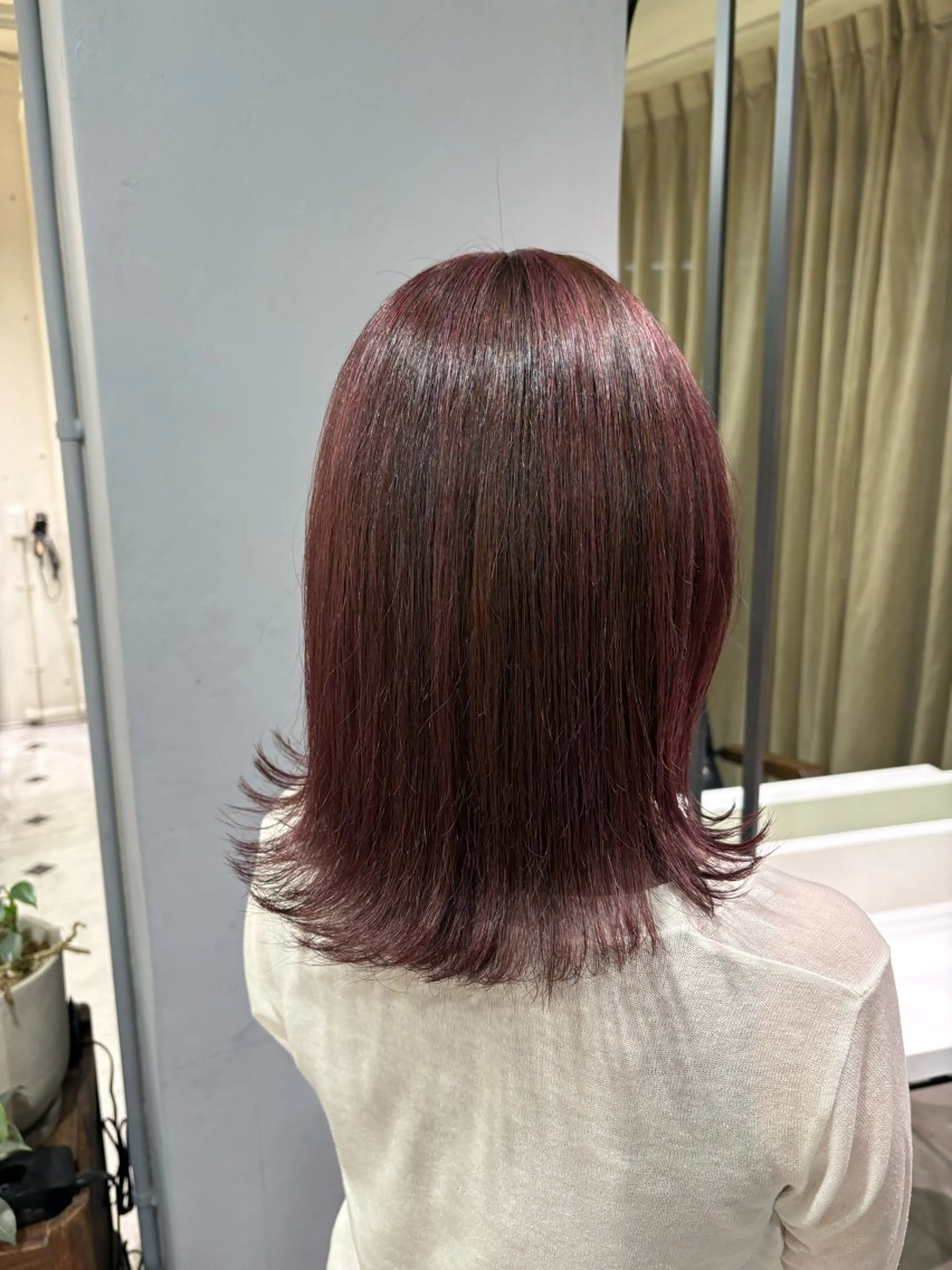 セミロング ハイライト 宇野愛華∕ 似合わせレイヤーのヘアスタイル