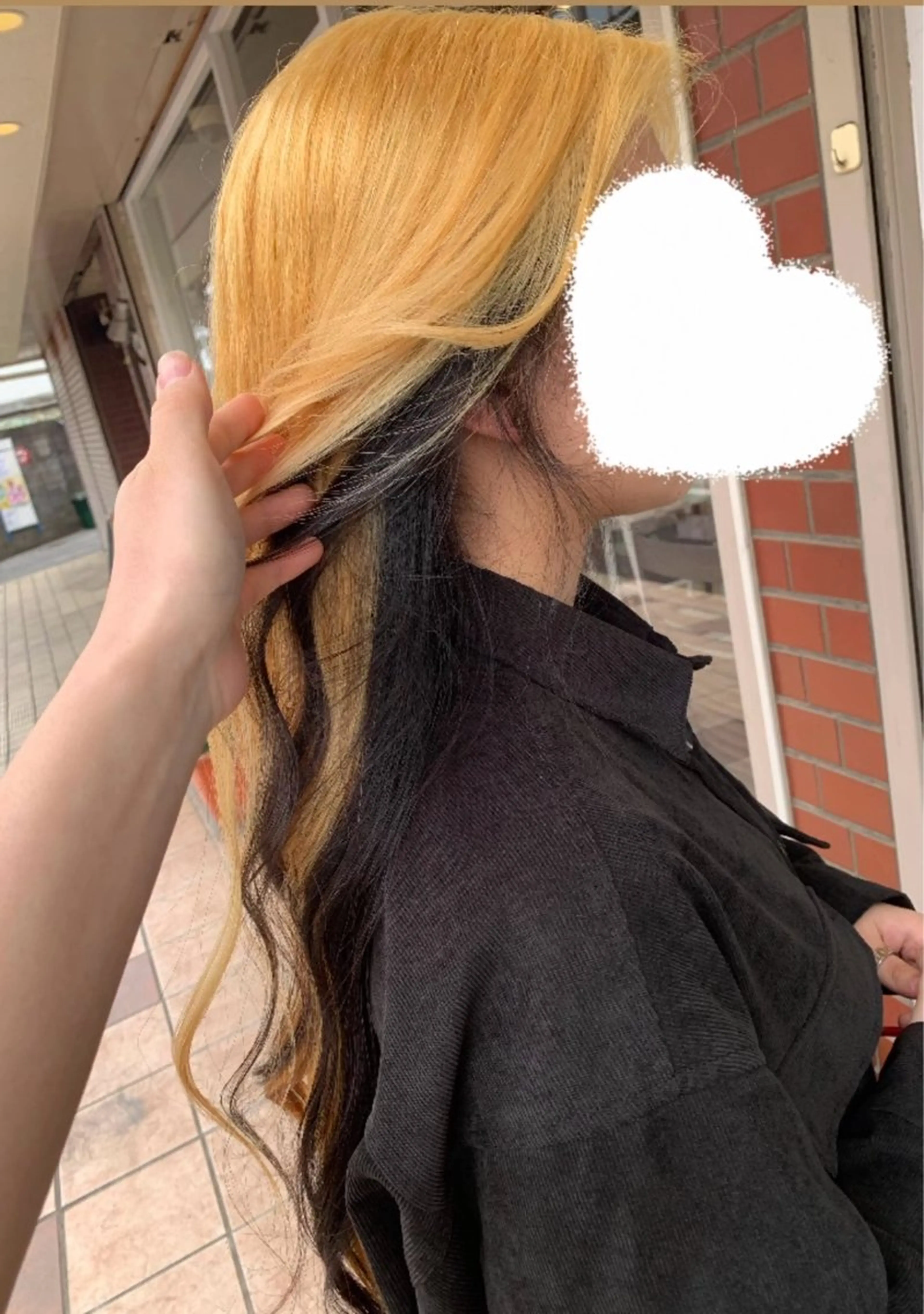 ロング カラー 抜きっぱなしブロンド インナーカラー 野嶋 🐻のヘアスタイル