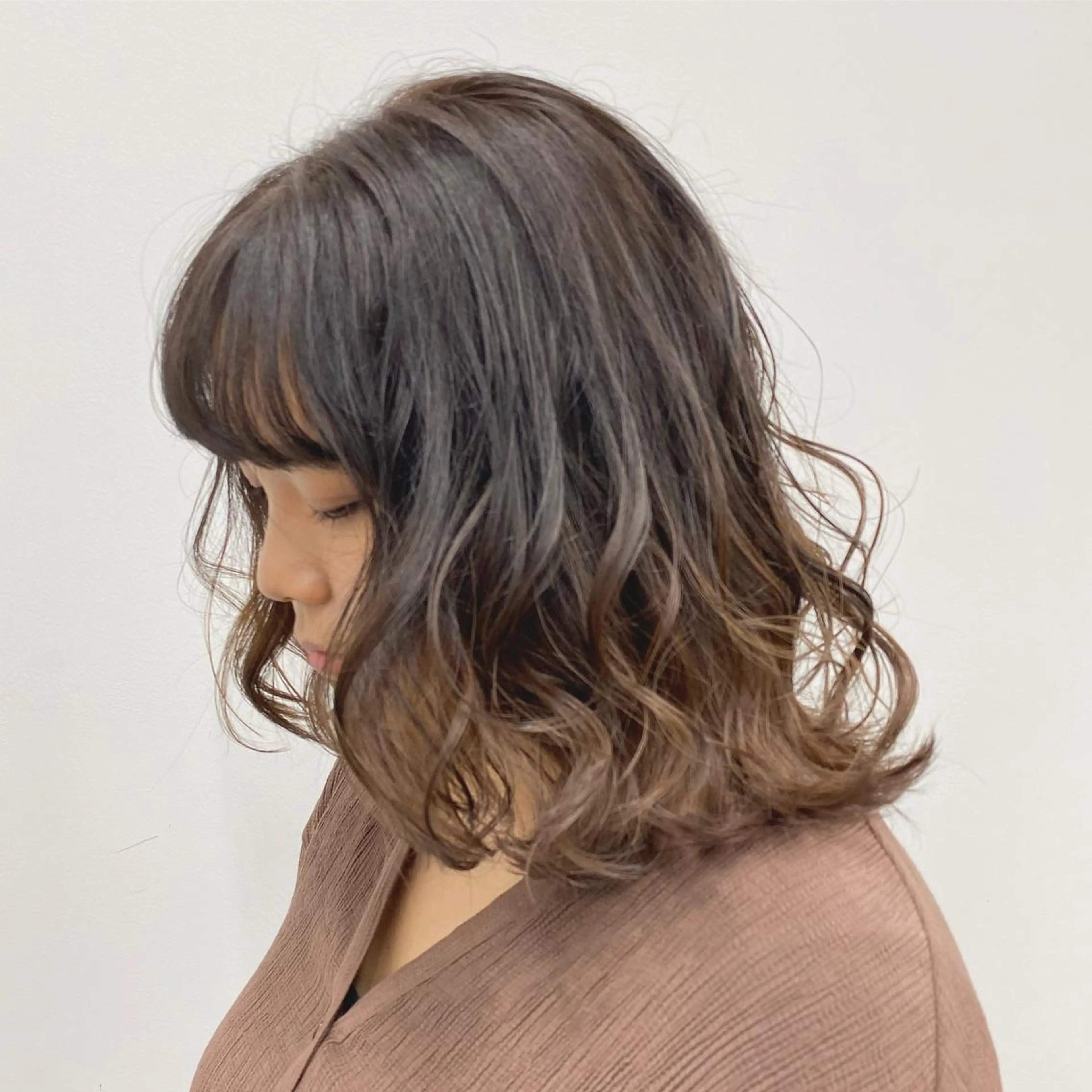 ミディアム カラー ベージュカラー momo所属・メンズヘアメイク 🩵Mayuki🩵のヘアスタイル