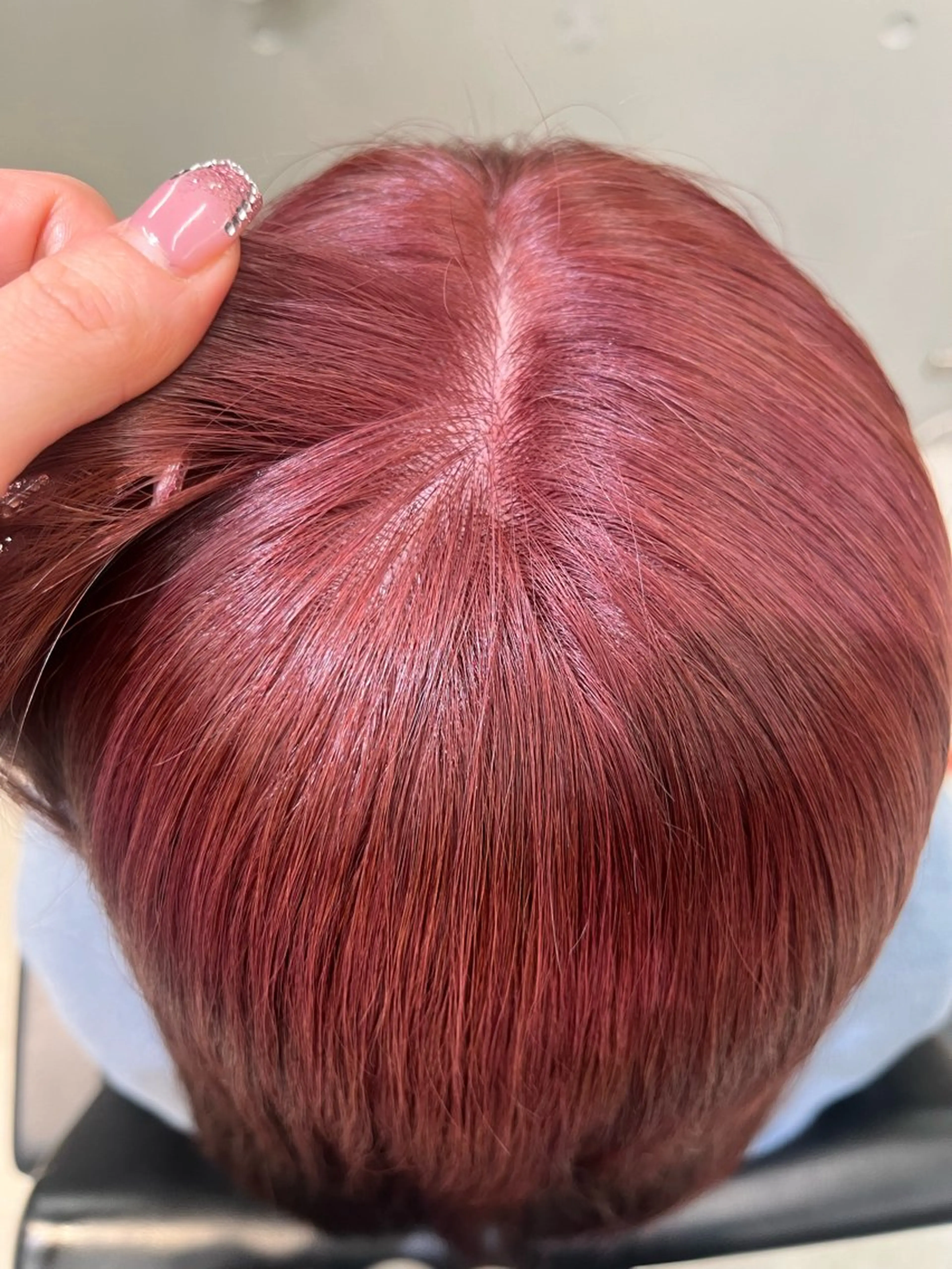 ミディアム カラー ベージュカラー ブリーチ ピンクカラー ピンクベージュ ヘアカラー トリートメント ボブ/プツッとボブ/ 暖色カラー/モエのヘアスタイル