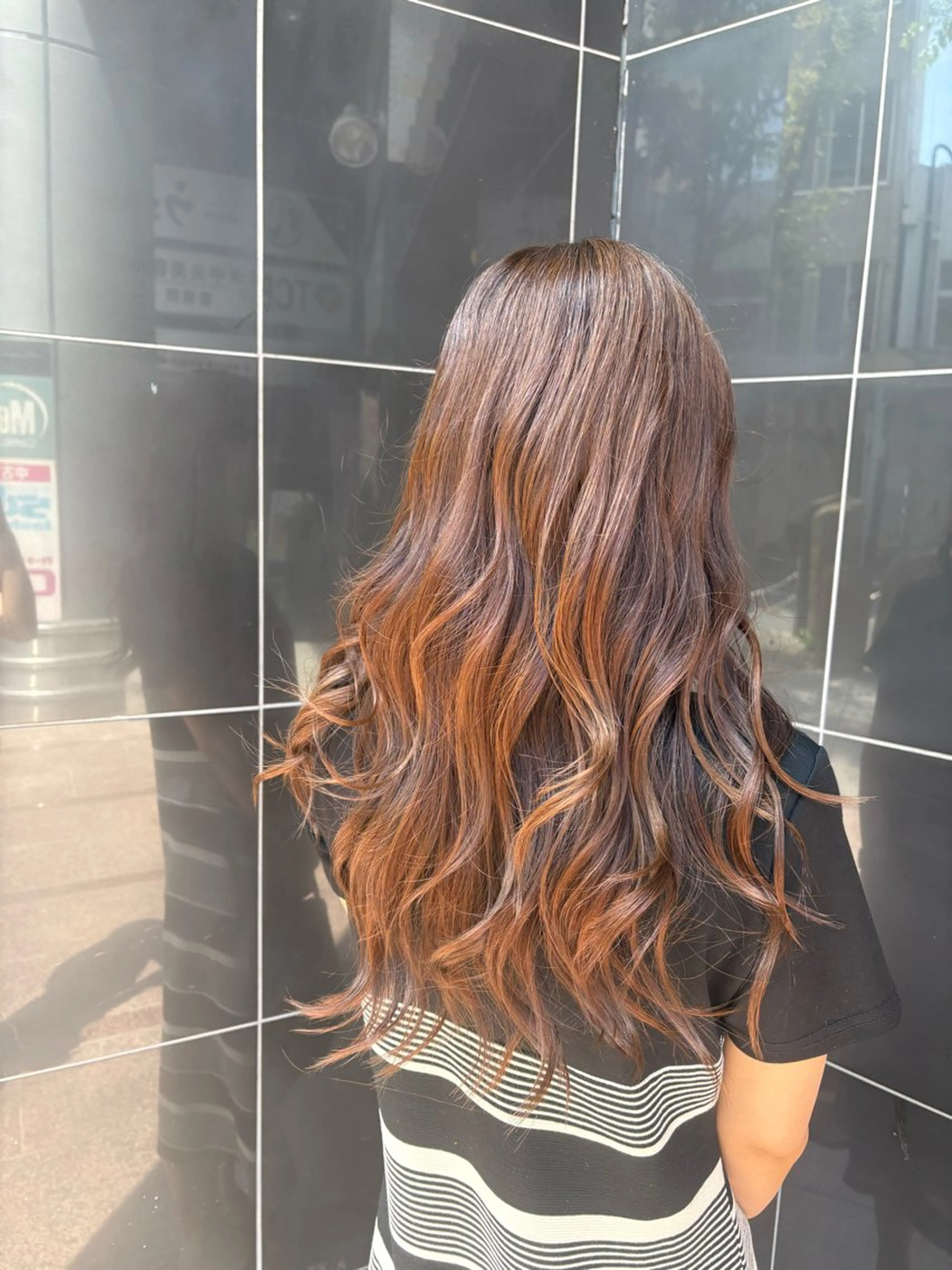 セミロング 大河 由依のヘアスタイル