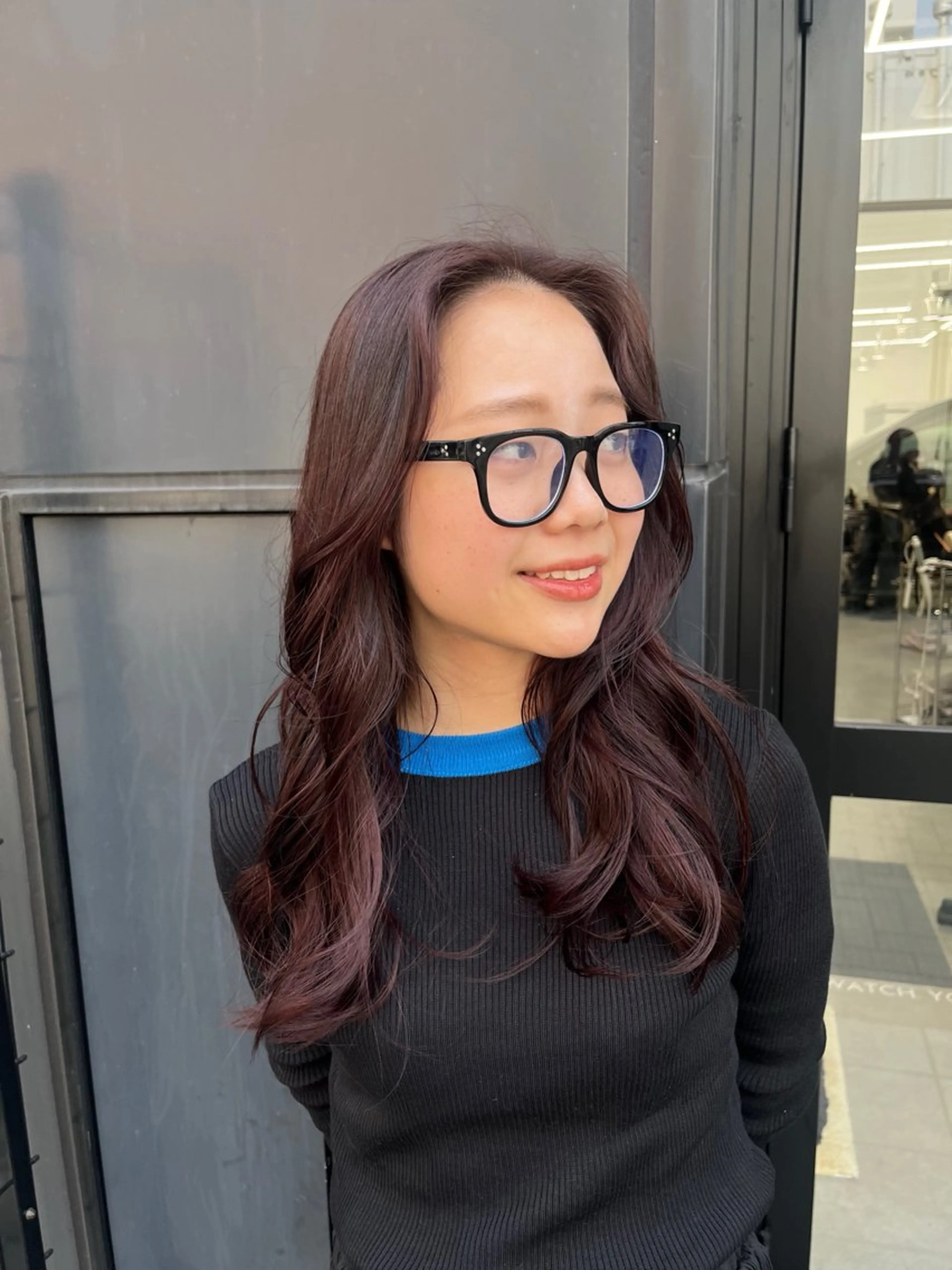 カラー yuka/ロング/ レイヤーカットモデルのヘアスタイル