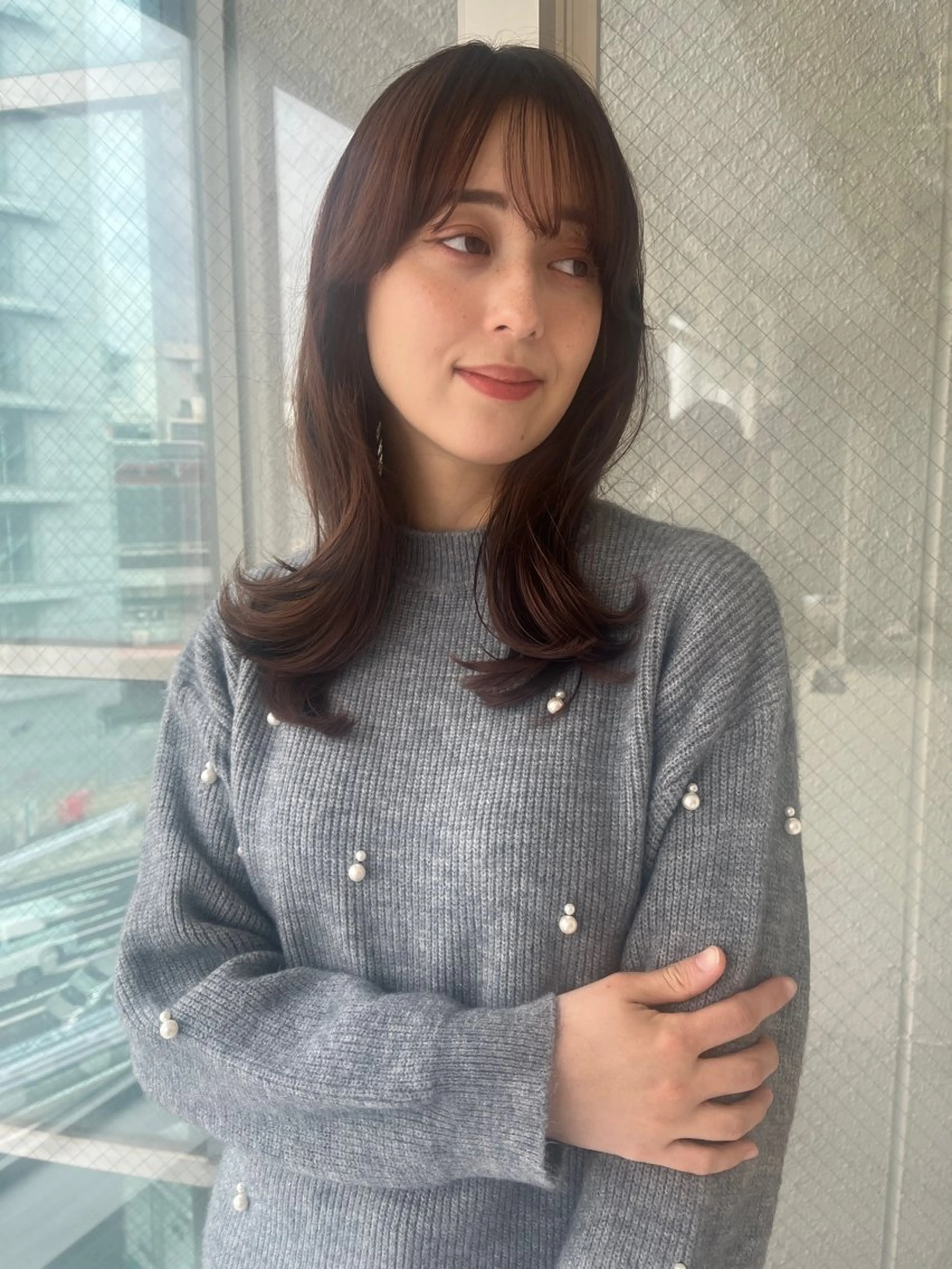 ミディアム 暖色系/レイヤー /貞金瑞波のヘアスタイル