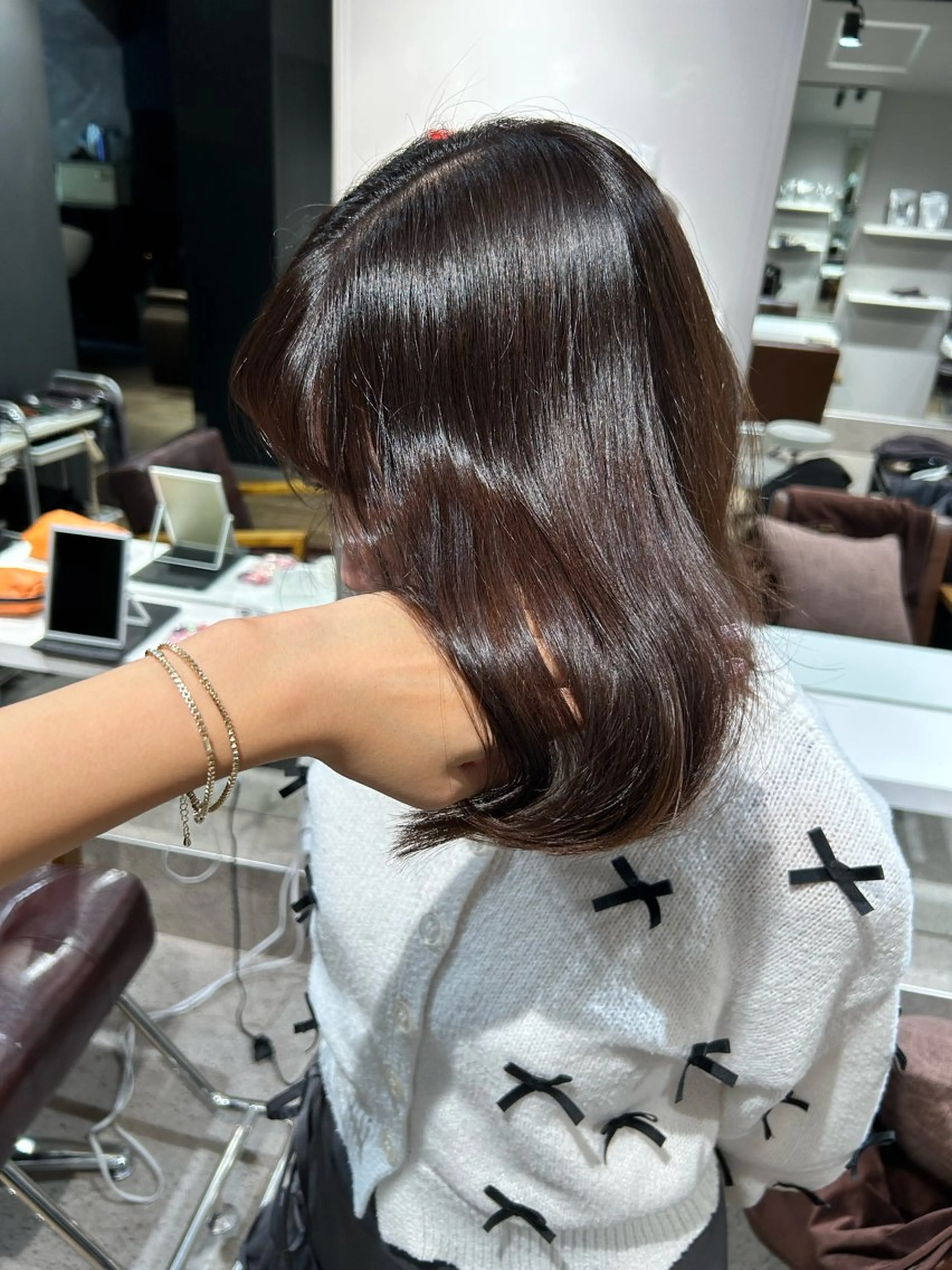 セミロング カット BONIA by HEADLIGHT 大阪梅田店【ボニア バイ ヘッドライト】所属・綾/似合わせcut うめだの隠れ家サロンのヘアスタイル