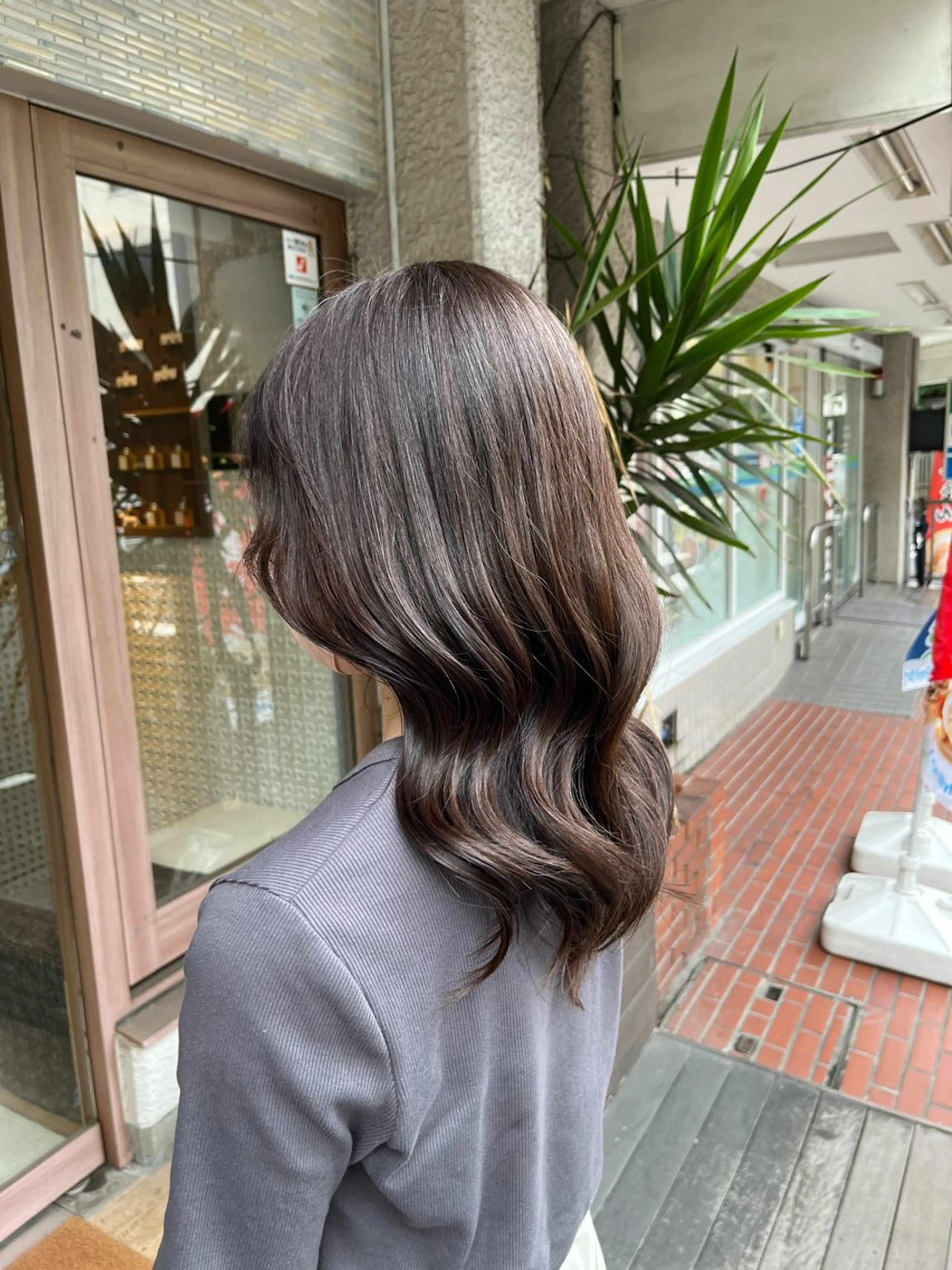 ミディアム ヘアカラー トリートメント ヘアセット 👑毛流れ、艶髪◉ 縮毛矯正錦糸町ヒガシのヘアスタイル