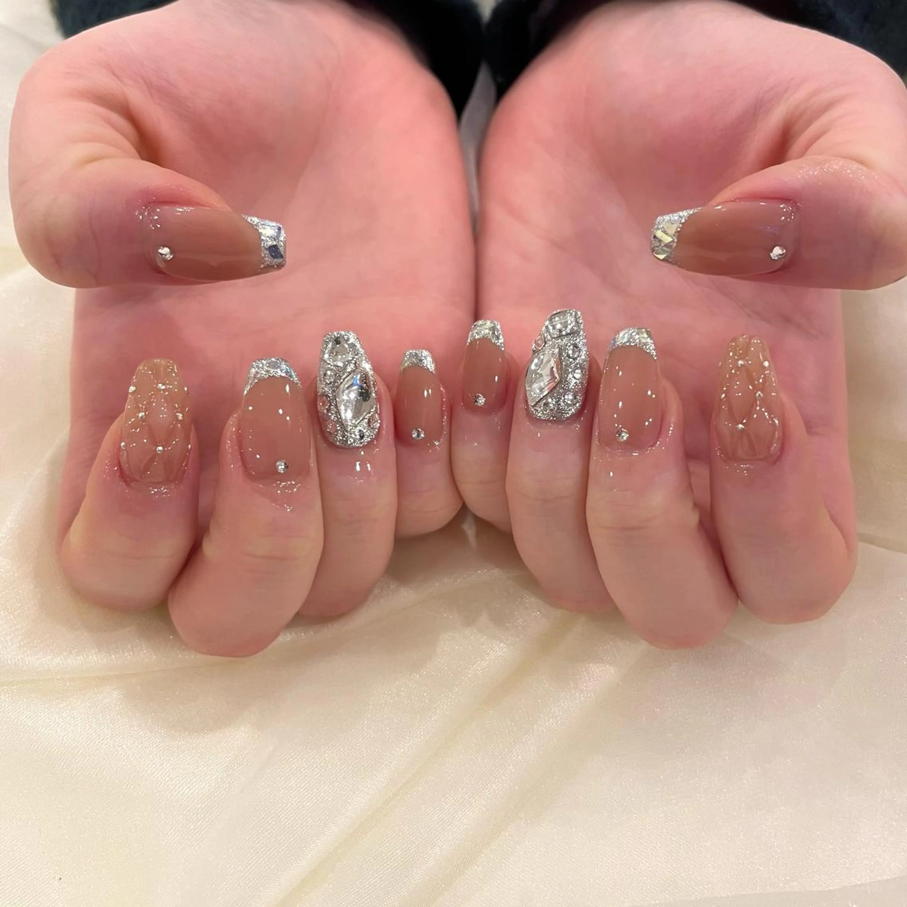 ネイル フレンチネイル ガラスフレンチ キラキラネイル 坂本 望のネイルデザイン