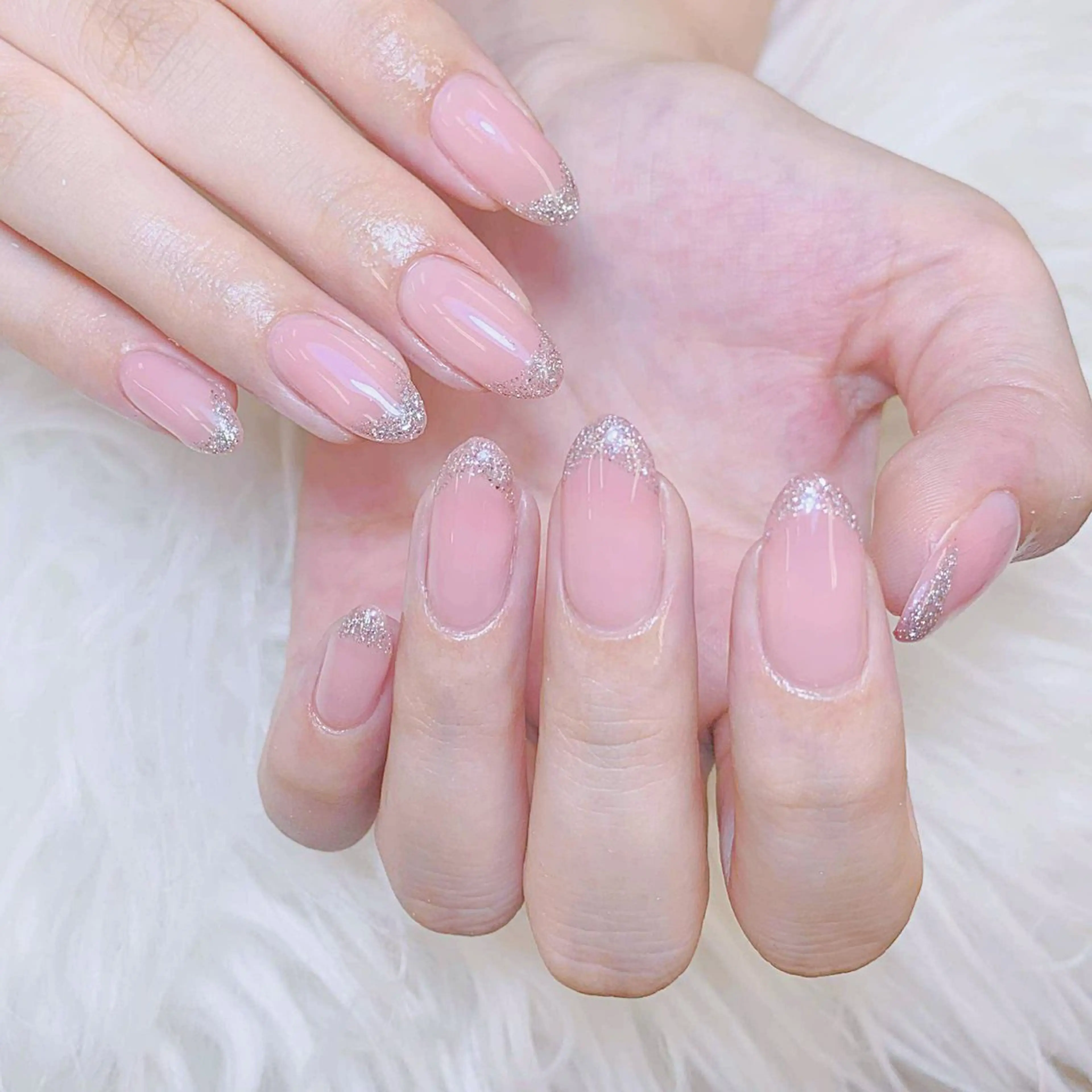 ネイル チークネイル 長さ出し フレンチネイル ジェルネイル ガラスフレンチ ハンドネイル anh nail anne🤍のネイルデザイン