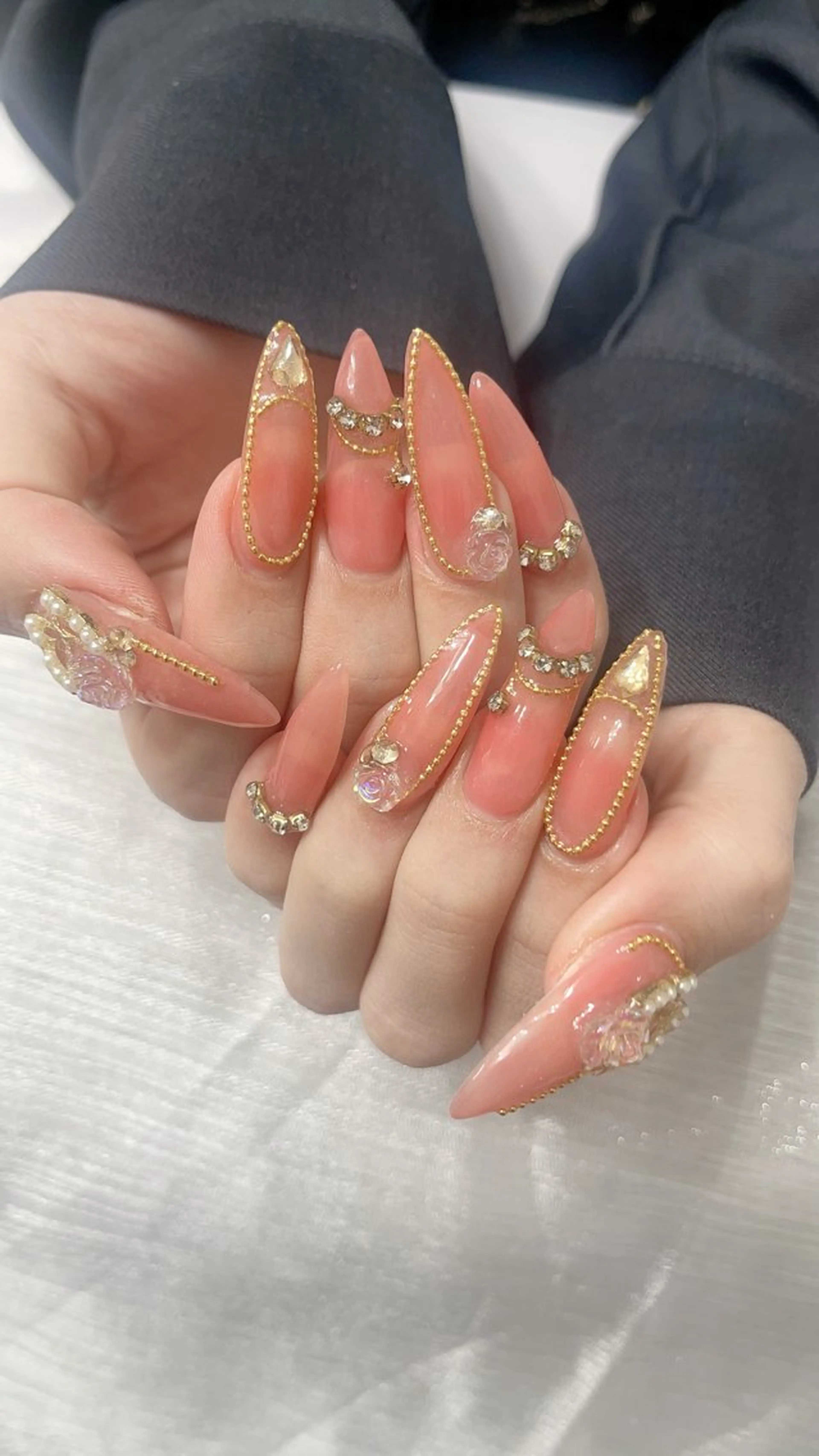 ネイル ハンドネイル 菲菲ネイルサロン所属・FF フィフィネイルサロンのネイルデザイン