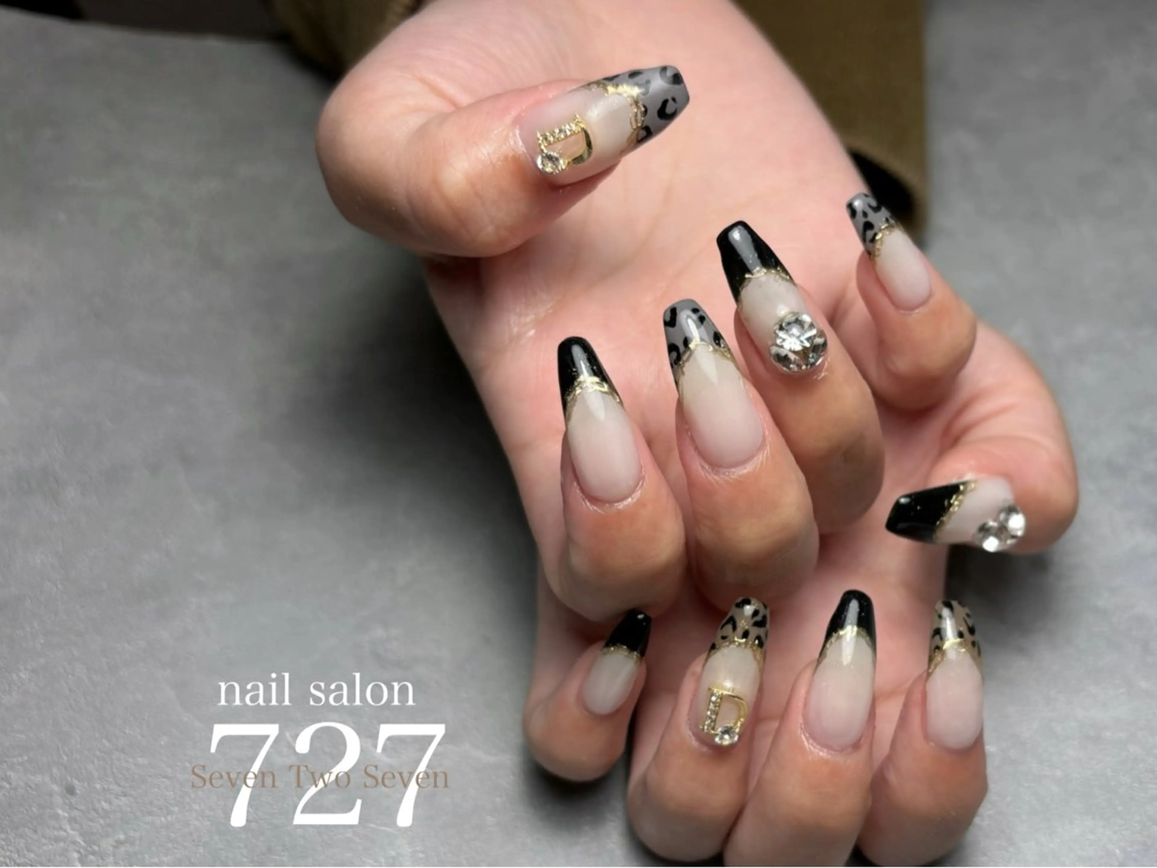 ネイル ハンドネイル 727 nailのネイルデザイン