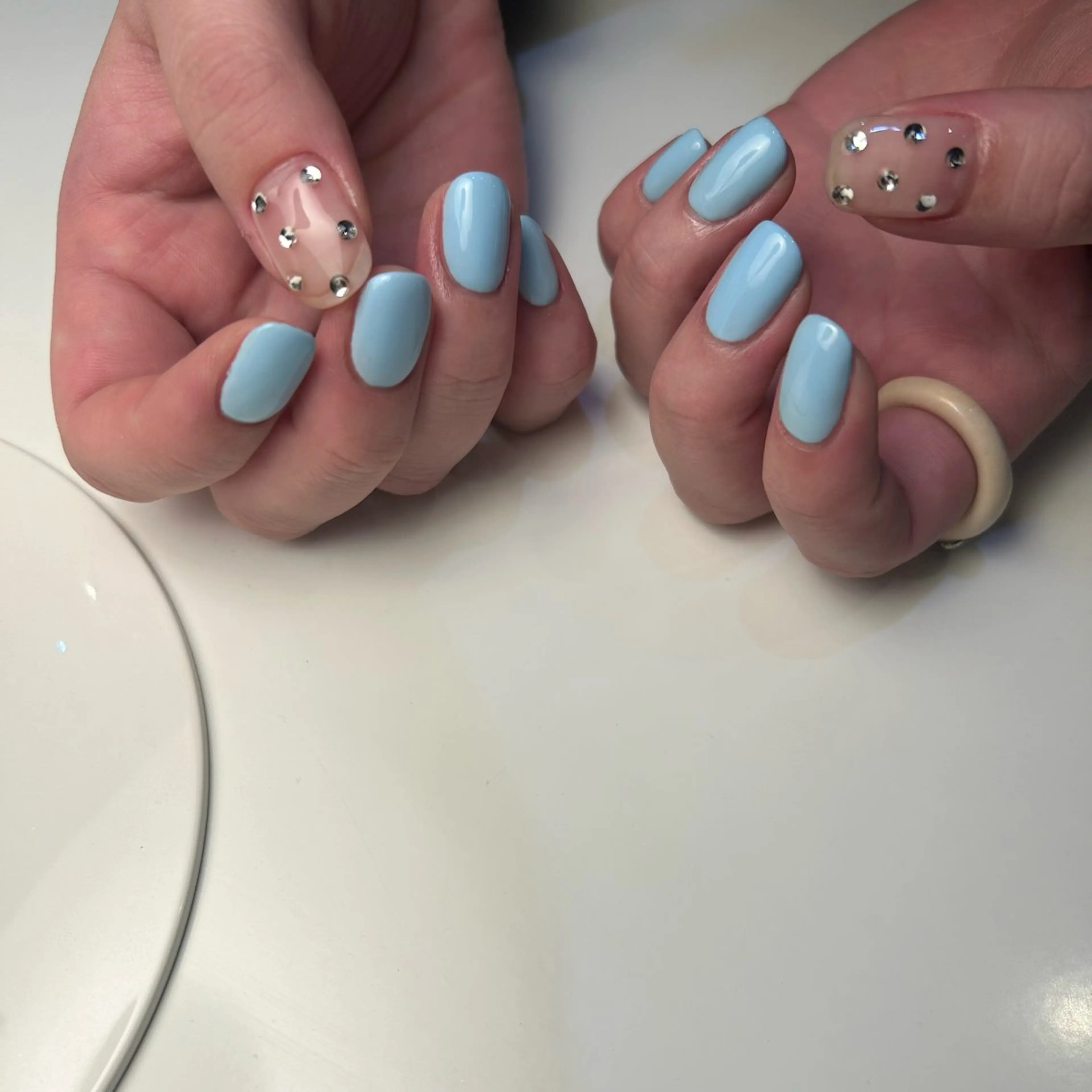 ネイル アートネイル ワンカラーネイル ストーンネイル Yumi 広尾|恵比寿ネイルのネイルデザイン