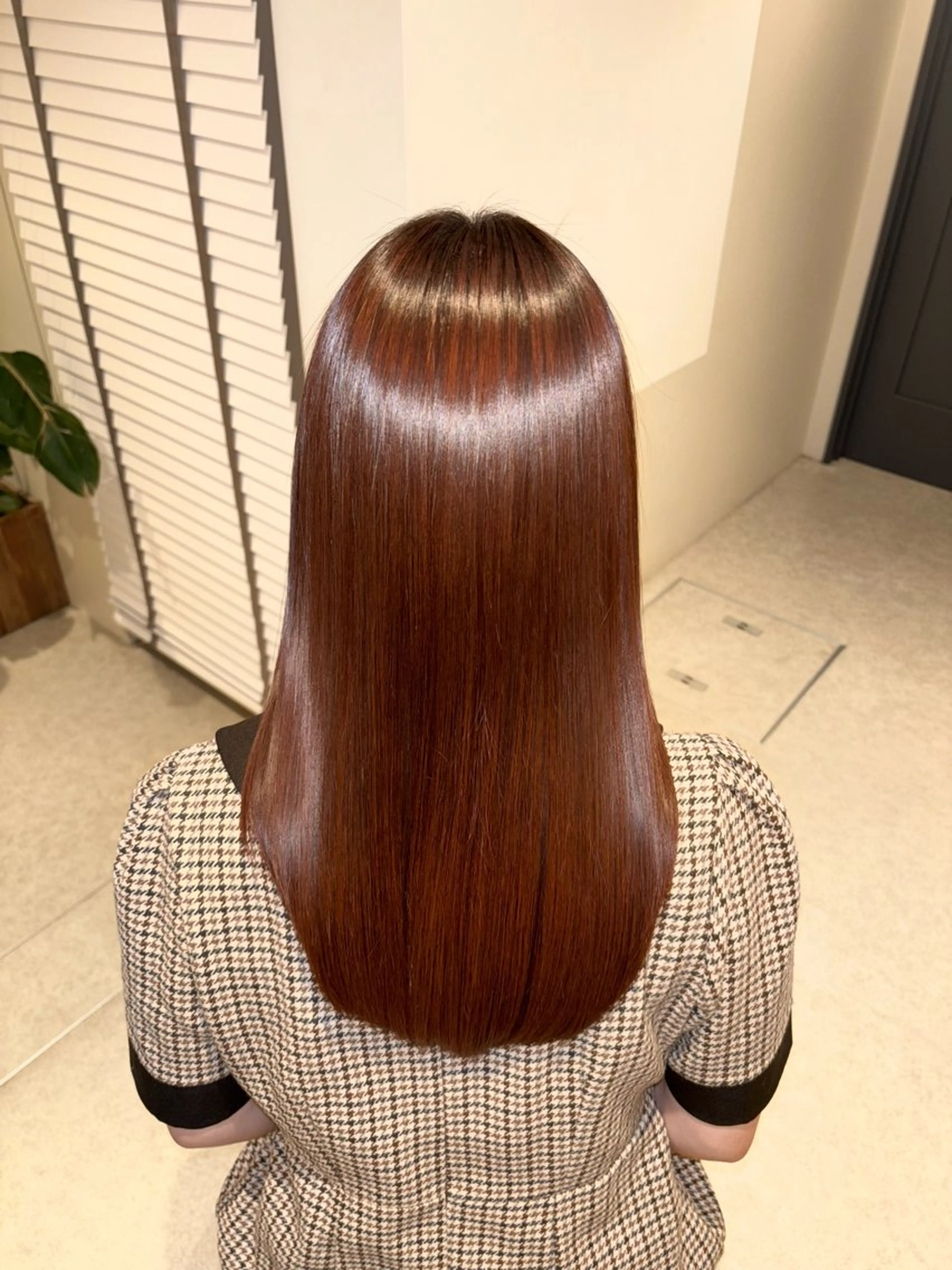 セミロング カラー パーマ 篠崎 加奈のヘアスタイル