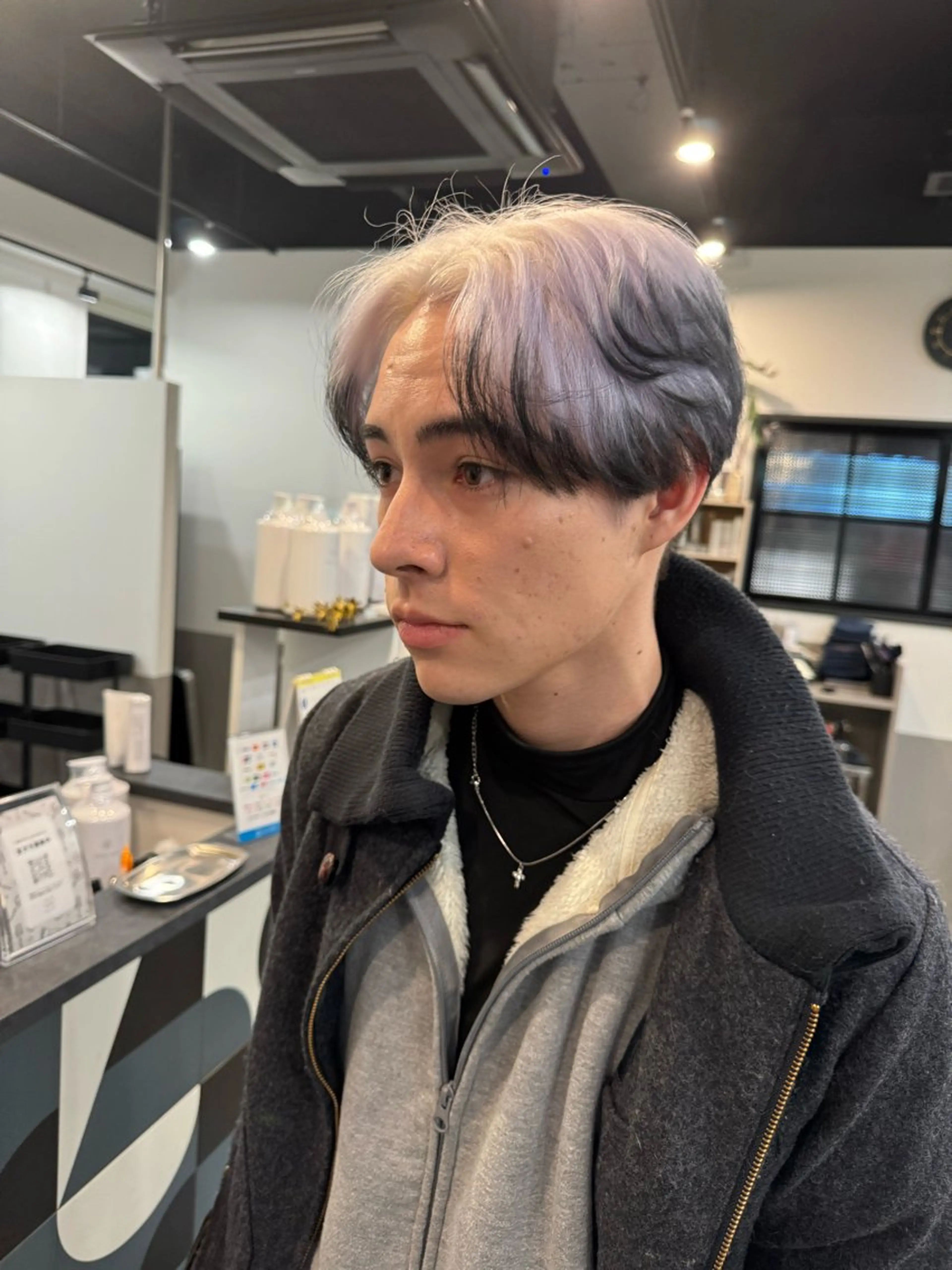 ショート カラー メンズ メンズブリーチ ブリーチ ヘアカラー dog star 関 海斗のヘアスタイル