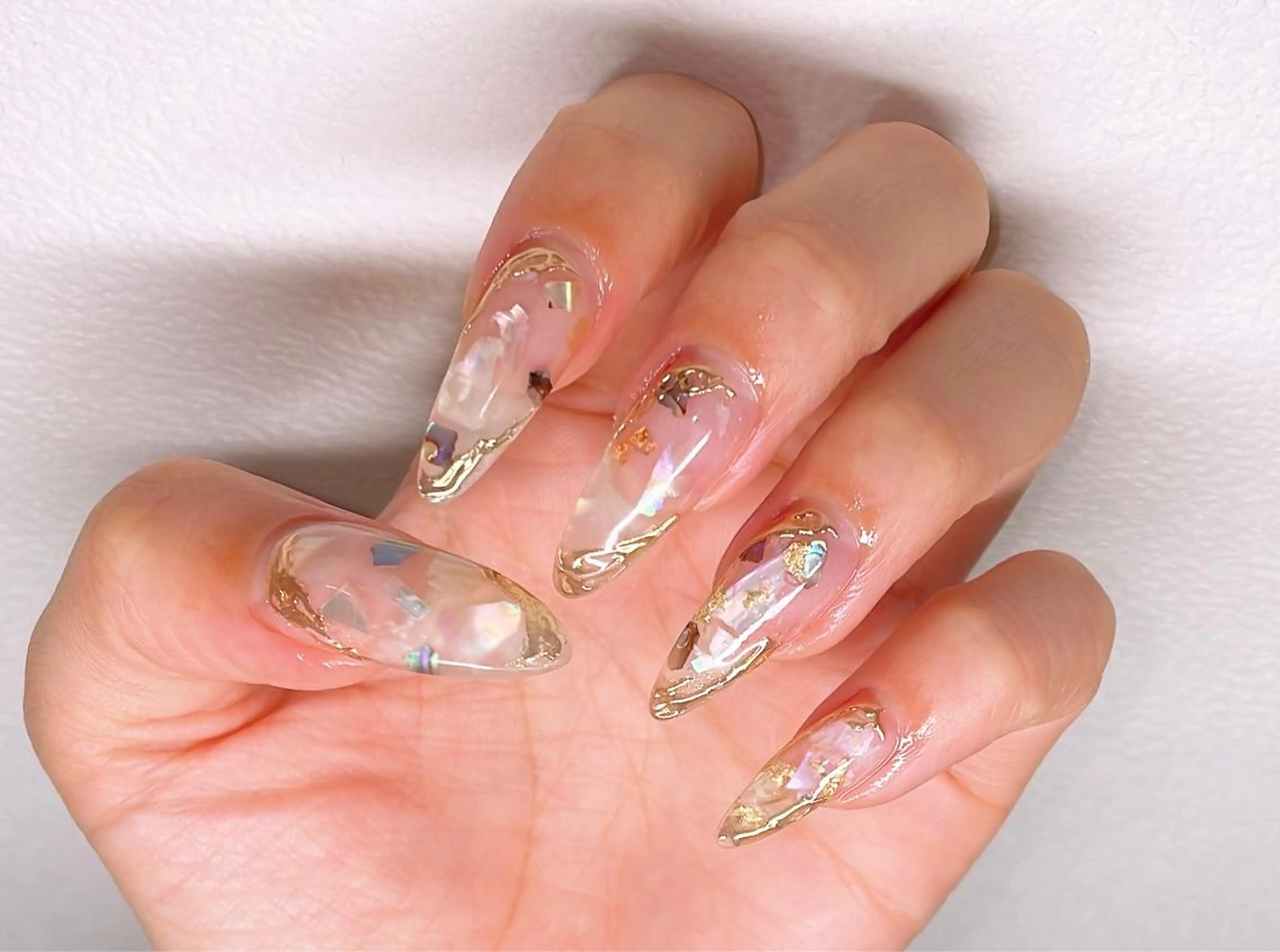 ネイル VIERU 🌈🎀💖のネイルデザイン