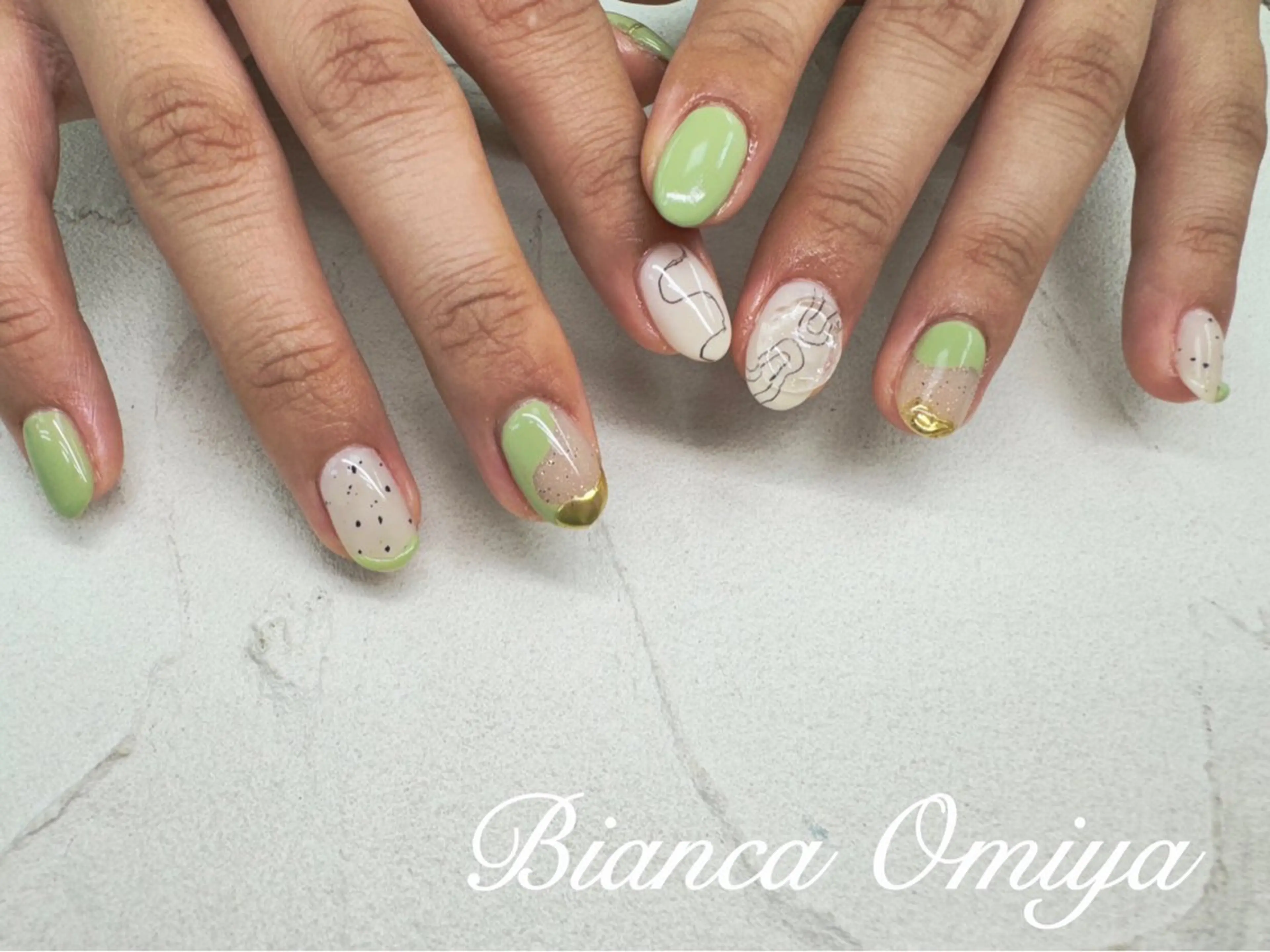 ネイル 岩松 沙耶のネイルデザイン