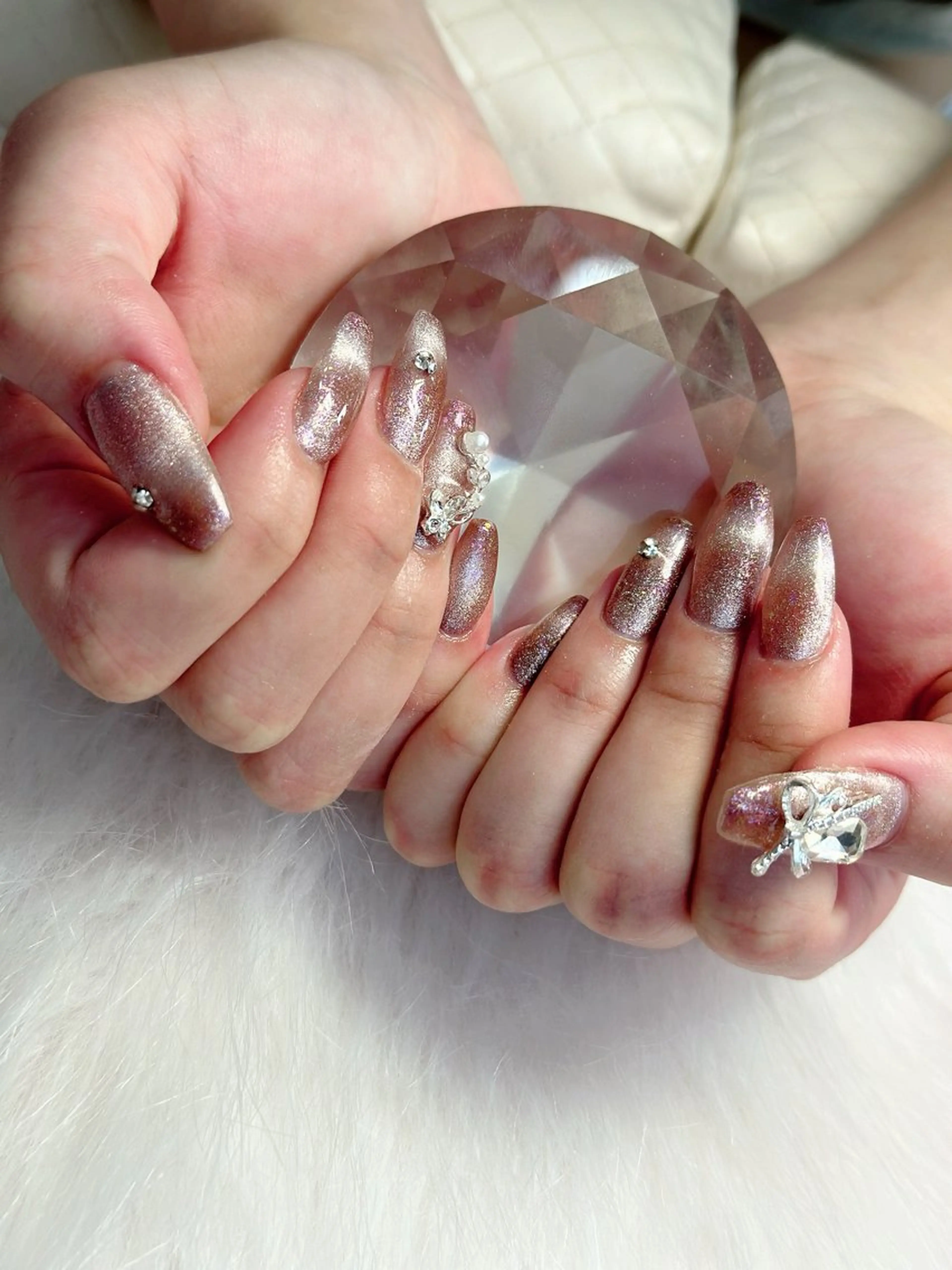 ネイル フレンチネイル マグネットネイル マグネットフレンチ SATORI .のネイルデザイン