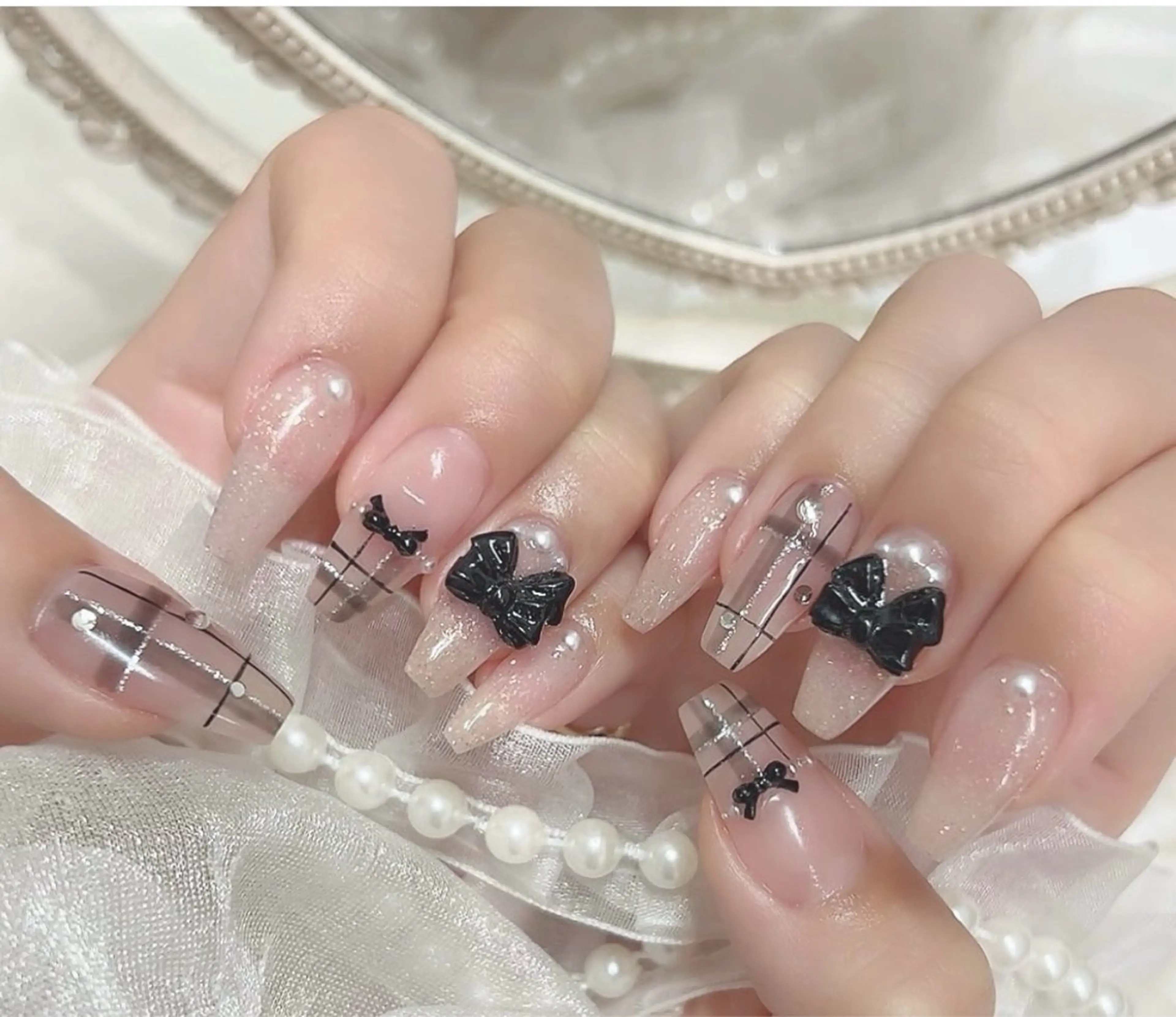 ネイル フレンチネイル グラデーション マグネットネイル ミラーネイル ワンホンネイル yurinail所属・yuri nail 高田馬場のネイルデザイン