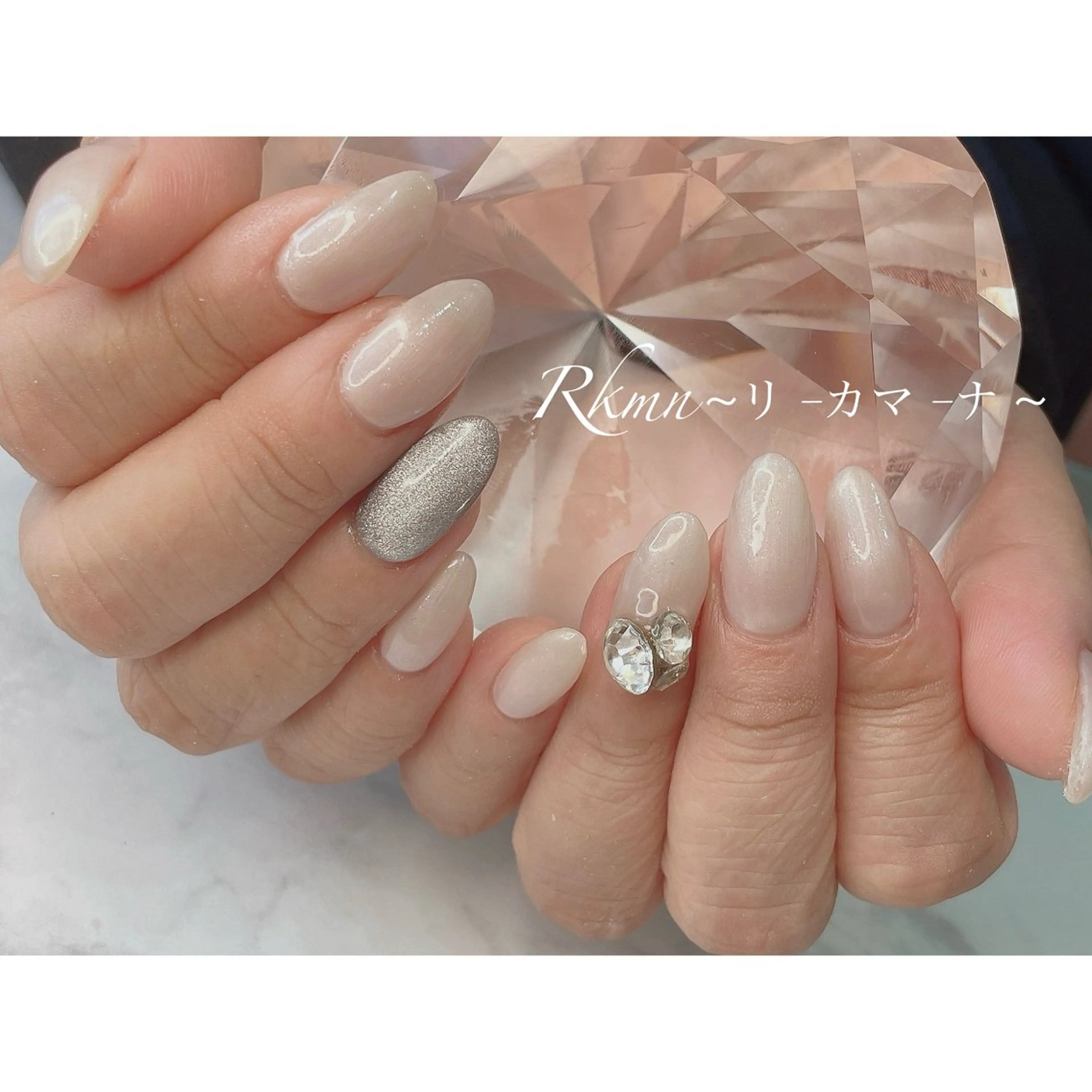 ネイル アートネイル マグネットネイル 春ネイル ホワイト ハンドネイル フットネイル ハンドケア Rkmn ~リ-カマ-ナ~のネイルデザイン