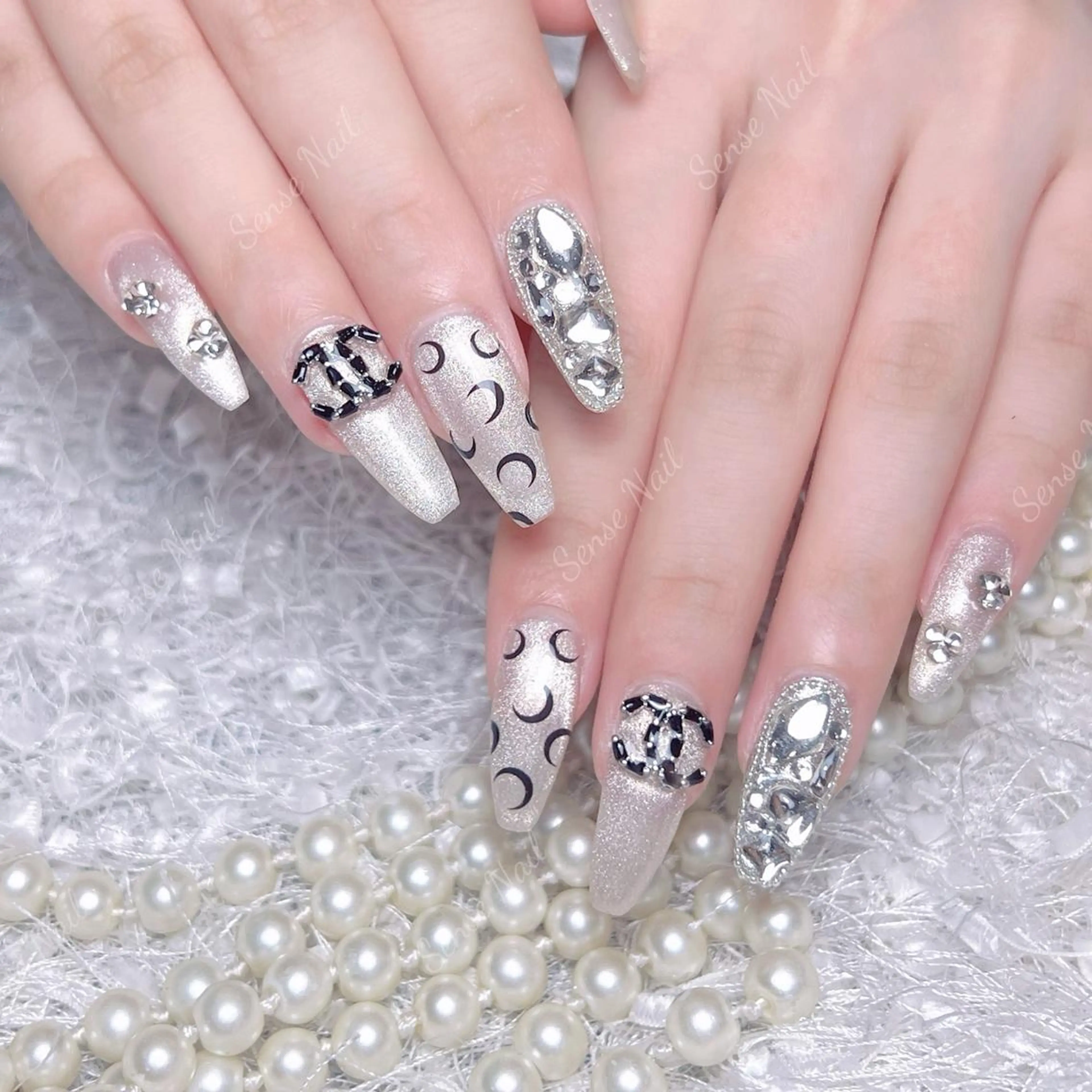 ネイル ハンドネイル ハンドケア Feinn Ink💕のネイルデザイン