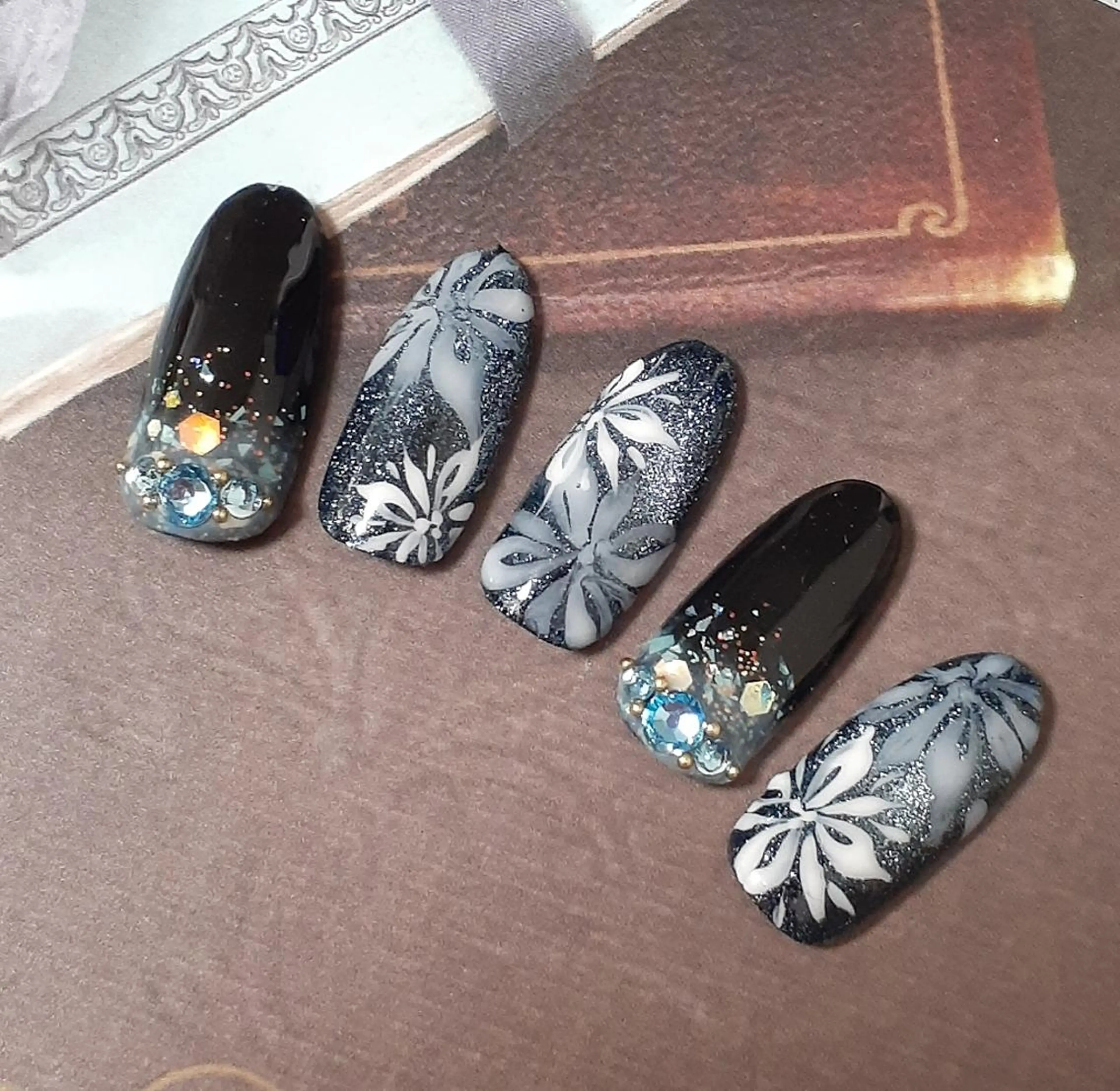 ネイル ジェルネイル マグネットネイル ハンドネイル 池元 真由美のネイルデザイン