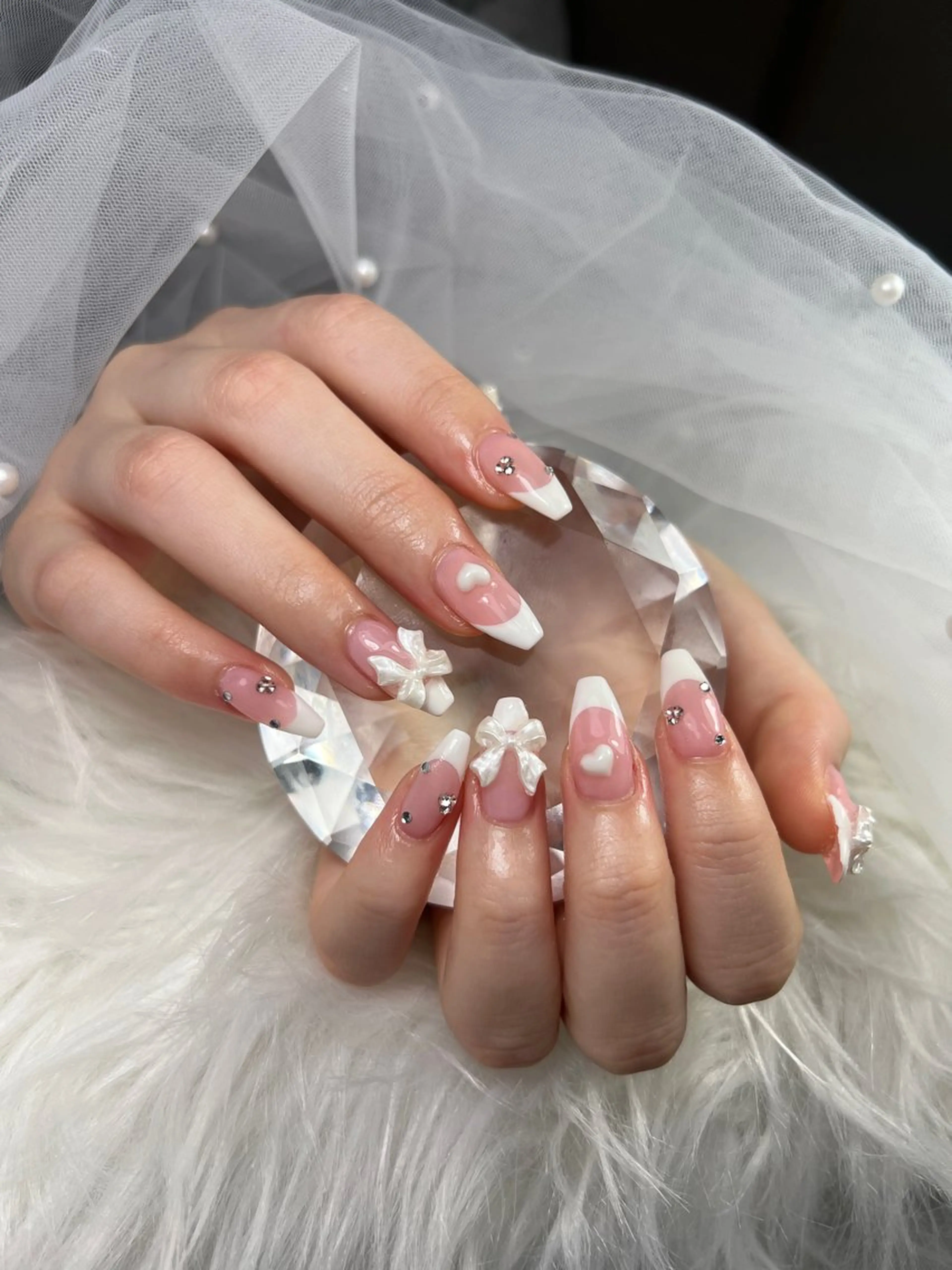 ネイル アートネイル オーロラネイル チークネイル 長さ出し フットネイル ハンドネイル フットネイル ハンドケア Noiranail_ studio川越西口のネイルデザイン