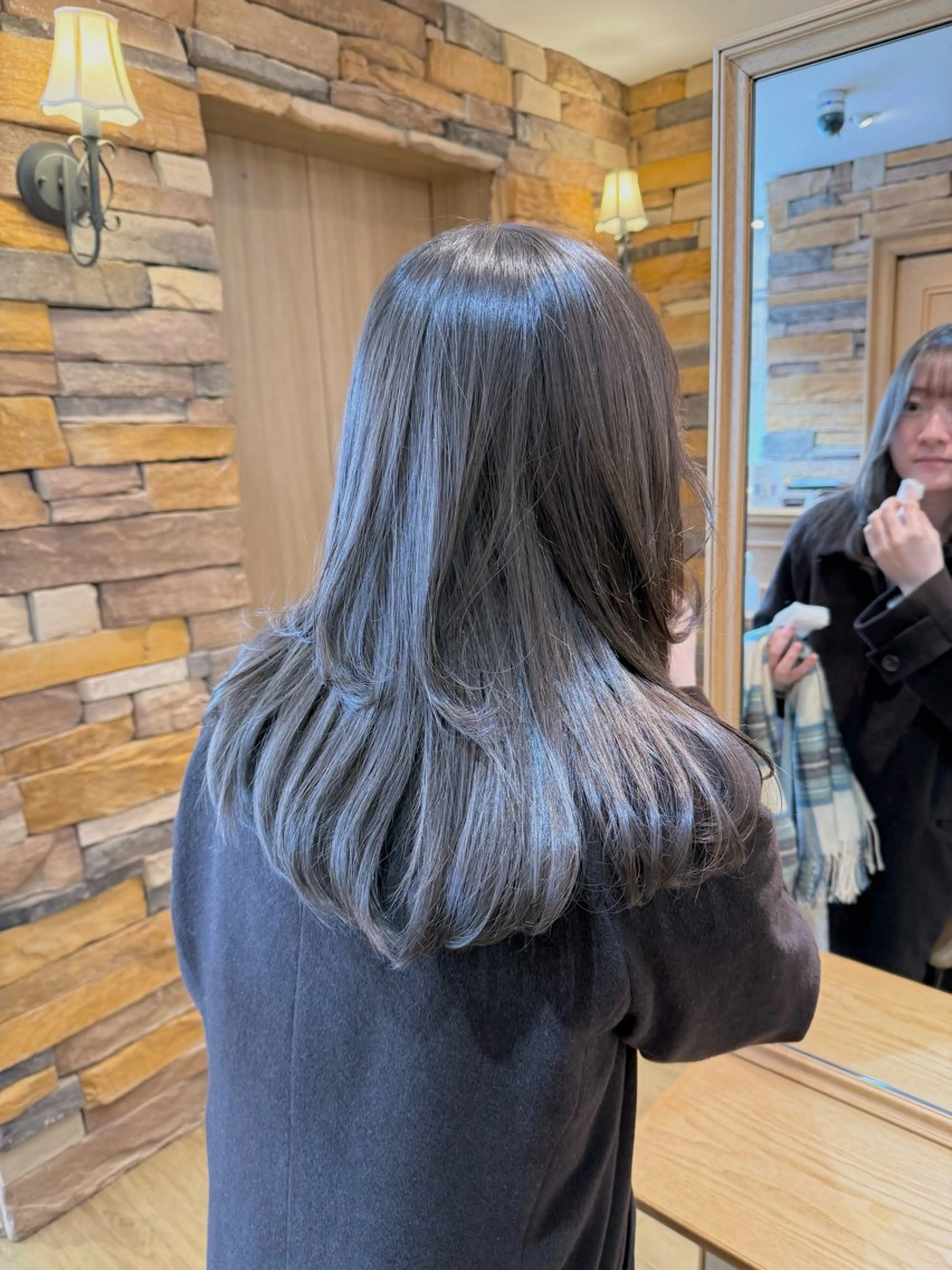 セミロング レイヤーカット カット 🫧サカモトレナ🫧 新宿三丁目のヘアスタイル