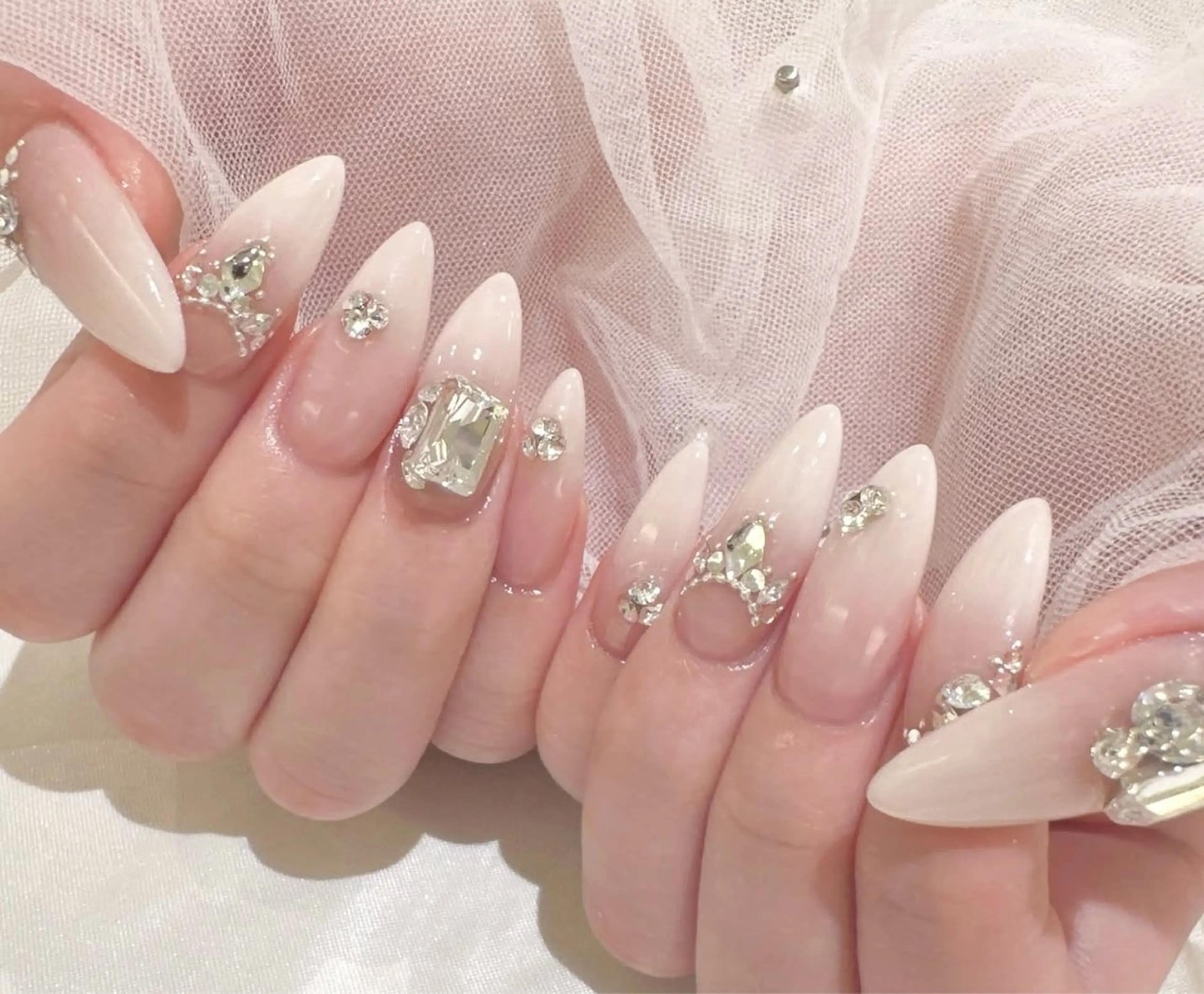 ネイル 韓国ネイル 持ち込み ニュアンスネイル ネイルチップ ハンドネイル TABI ANA.CHUOのネイルデザイン