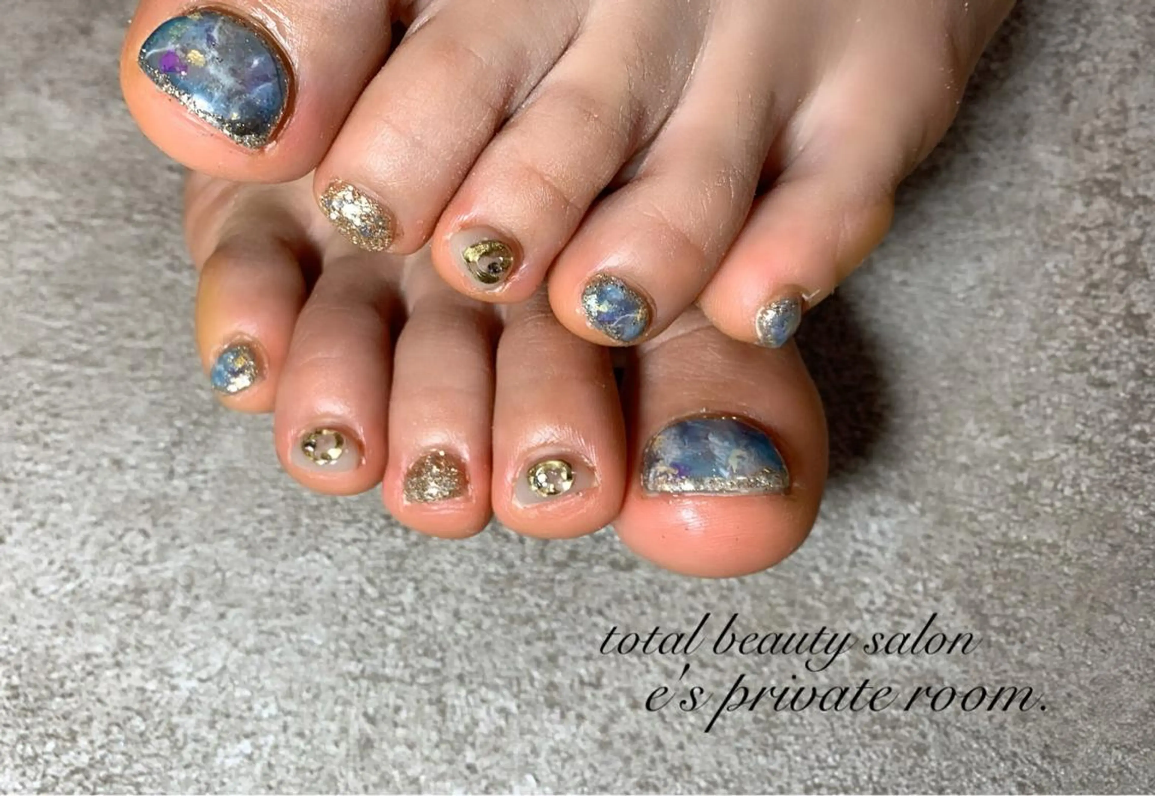 ネイル LAVISH nail salonのネイルデザイン