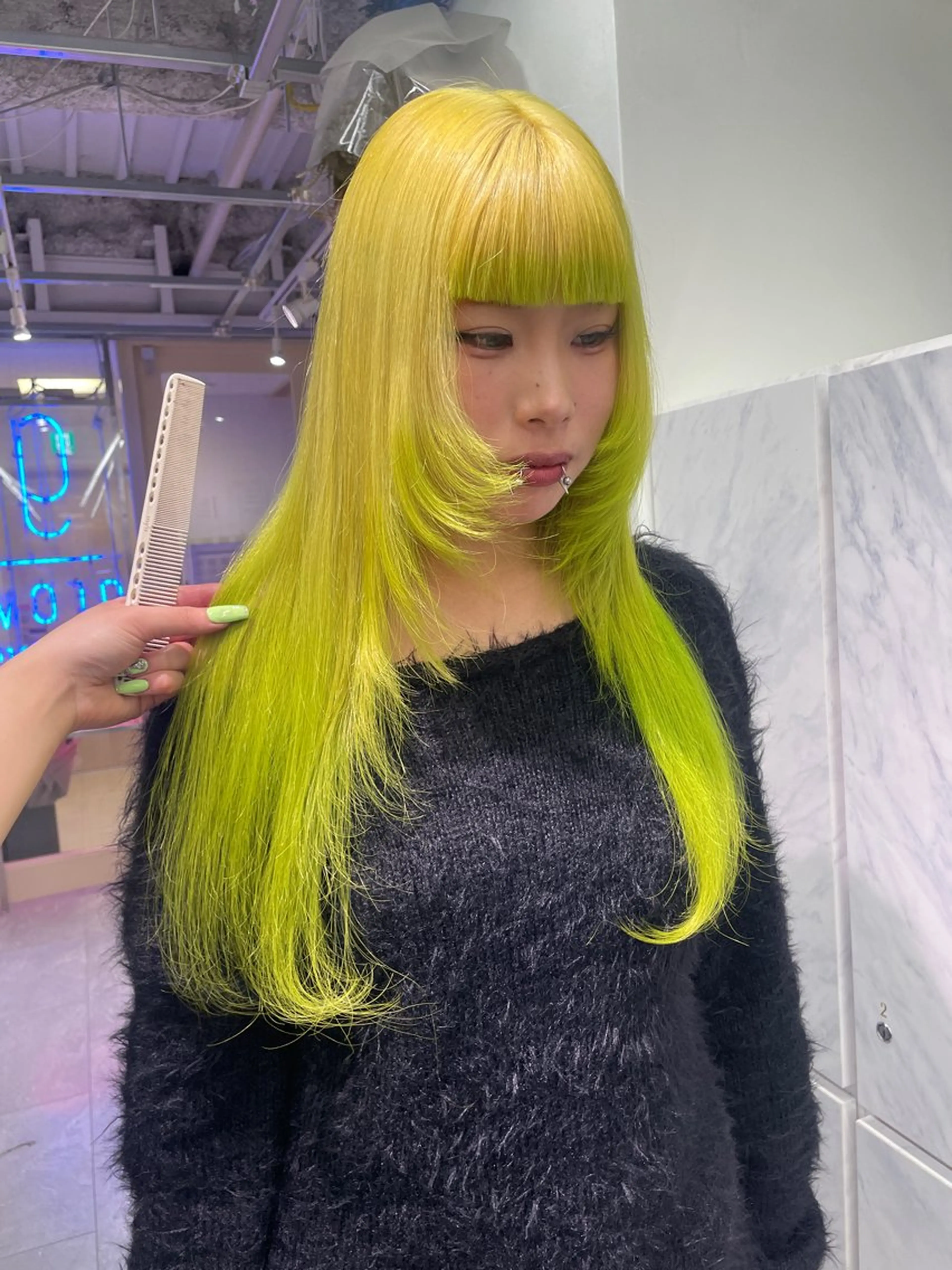 ロング カラー カット ヘアカラー トリートメント 🪸ハイトーンカラー エクステmisakiのヘアスタイル