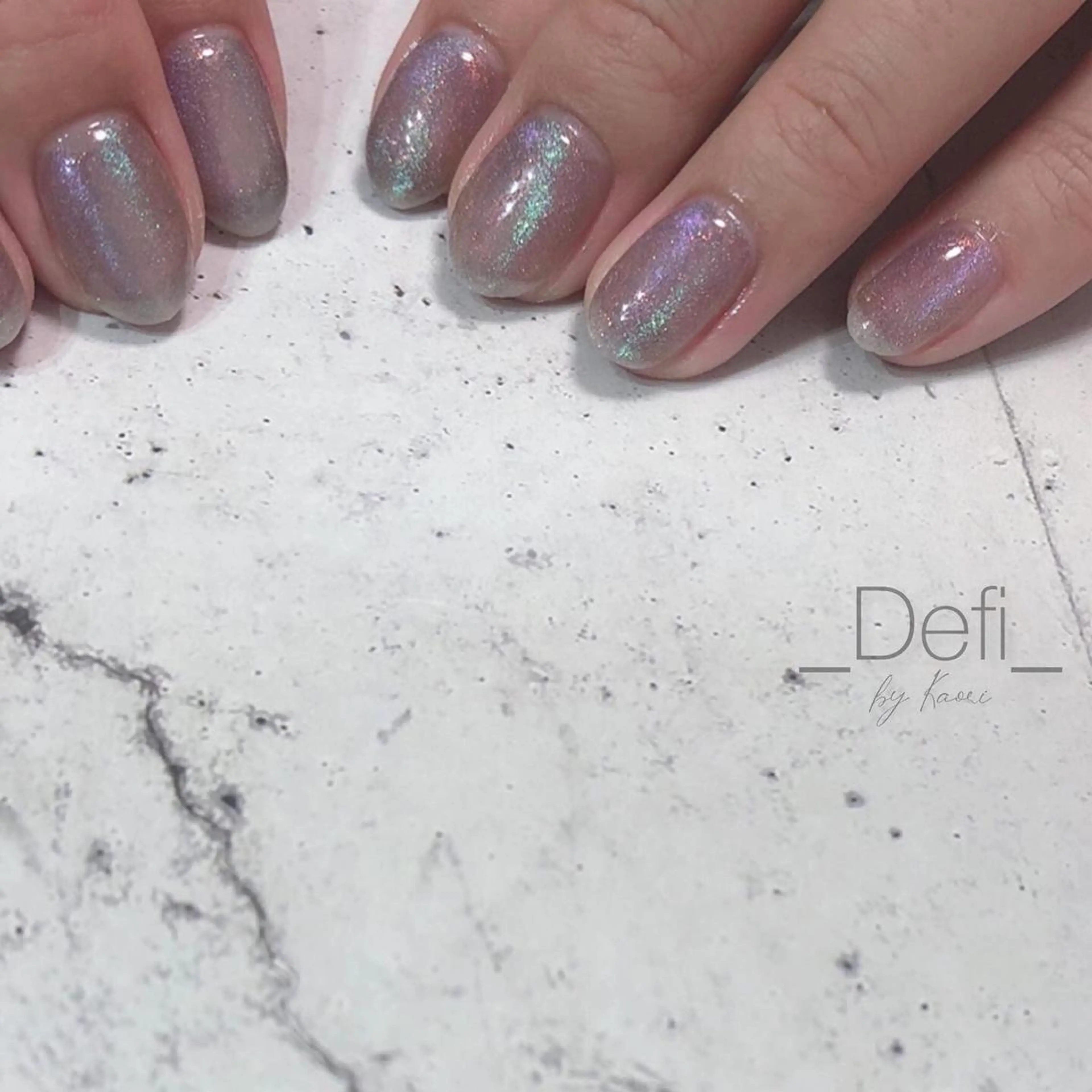 ネイル オーロラネイル ブラウン カジュアル フットネイル フレンチネイル ハンドネイル _Defi_ by Kaoriのネイルデザイン