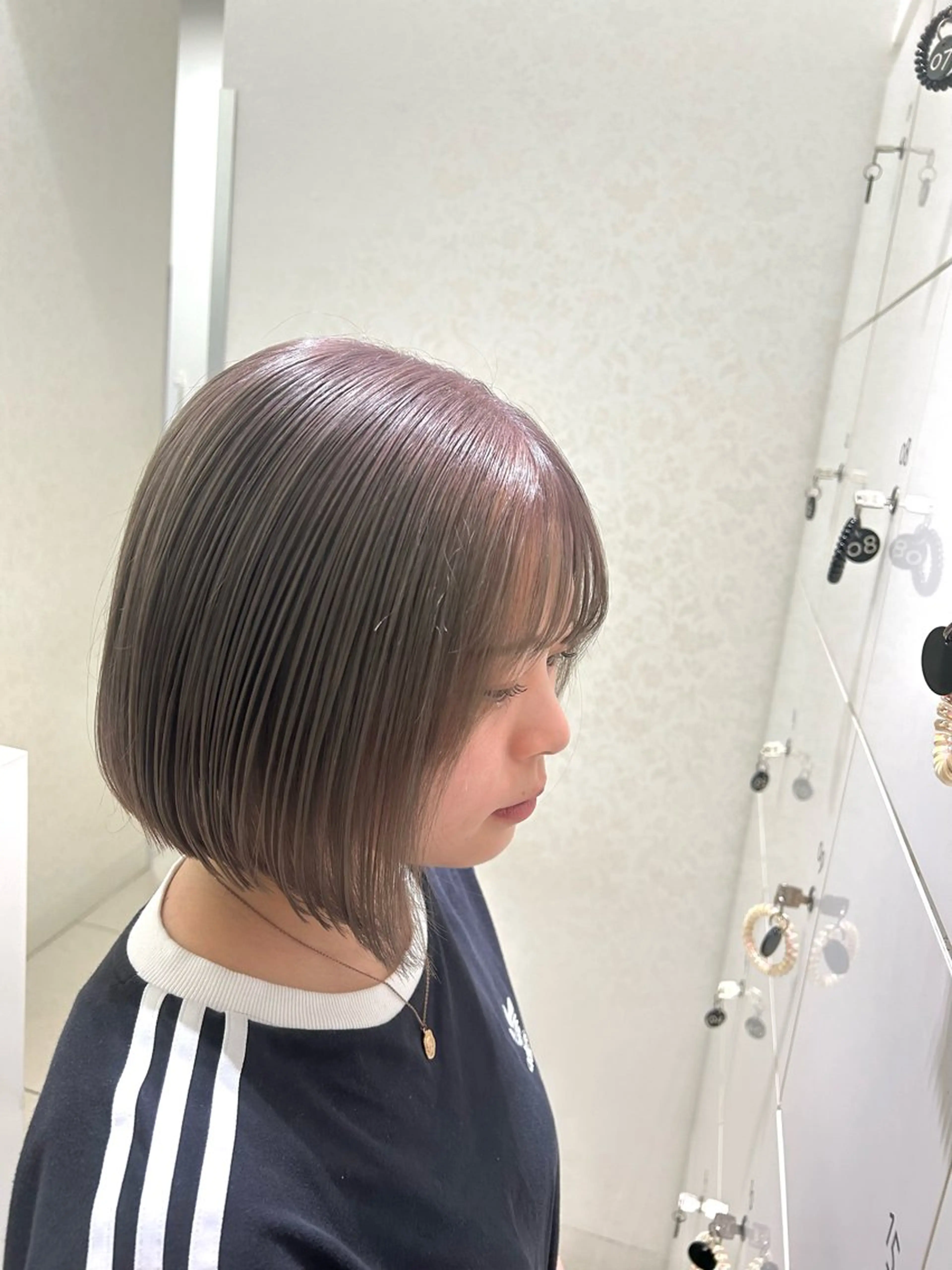 ショート カラー グレージュ シルバー シルバーグレージュ ウノプリール茶屋町店所属・Hotaru/梅田 /茶屋町のヘアスタイル