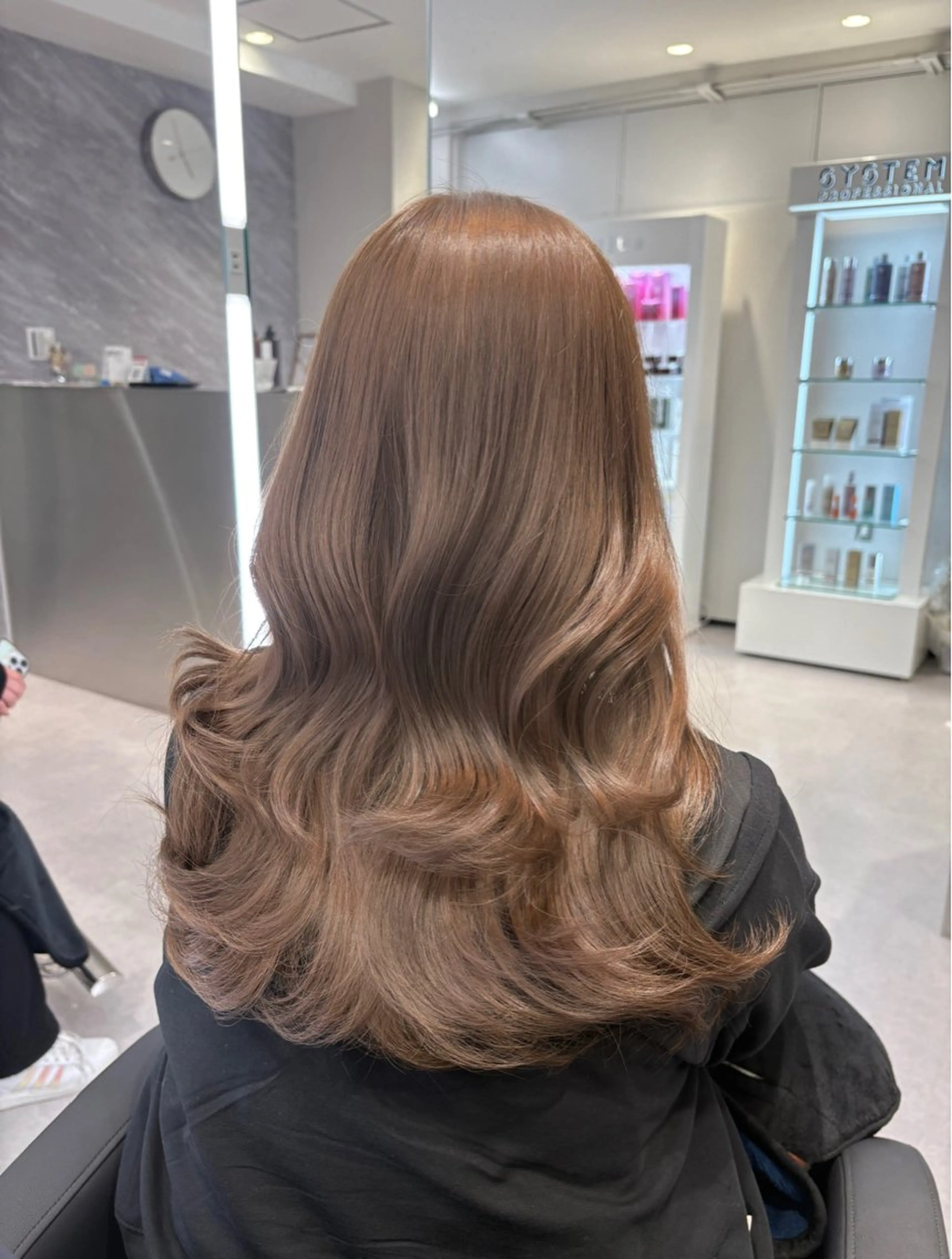 ロング カラー カット ヘアカラー 堀江/透明感 ベージュ/白川幸太のヘアスタイル