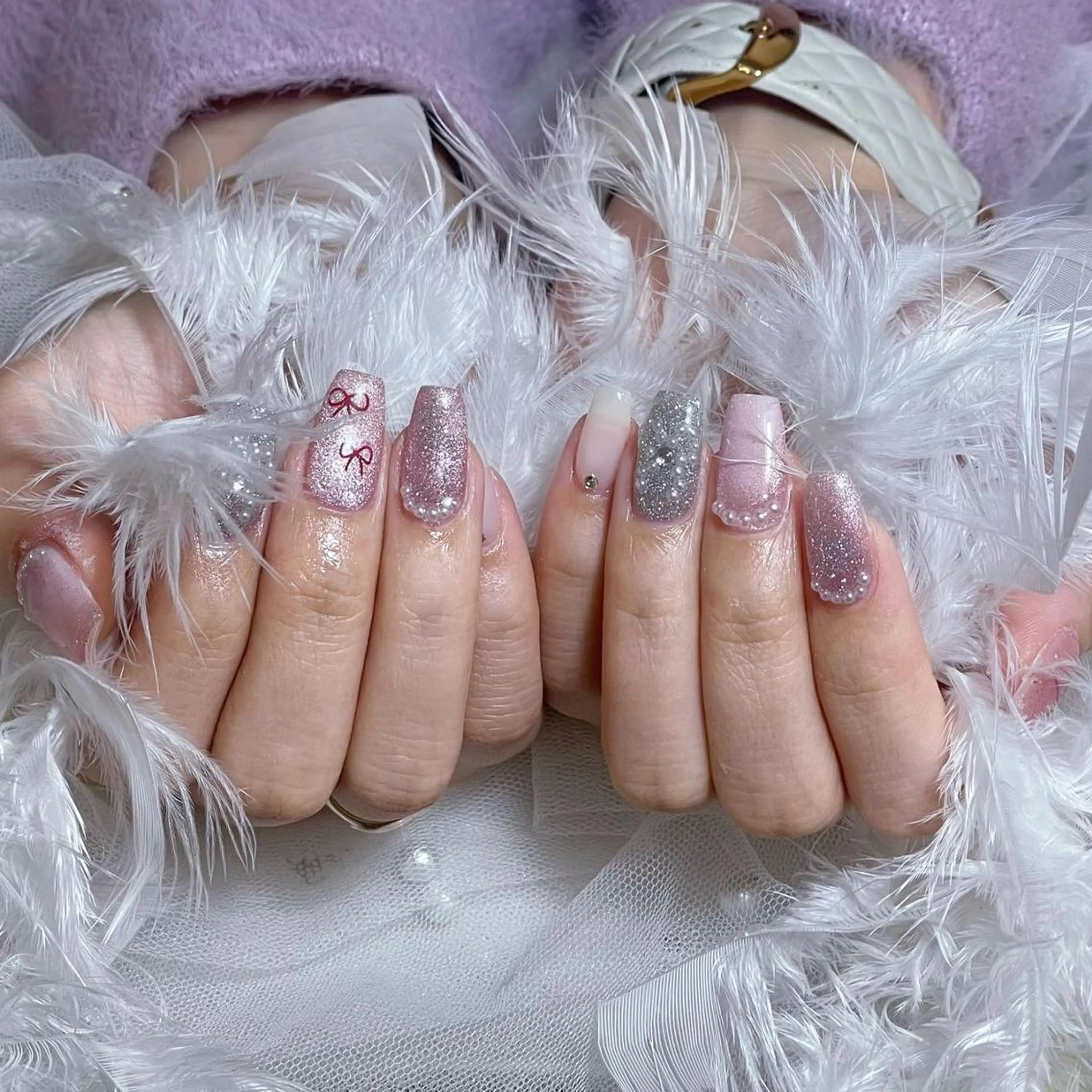 ネイル アートネイル オーロラネイル ガーリー キラキラネイル 韓国ネイル ハンドネイル DIAMOND 💦のネイルデザイン