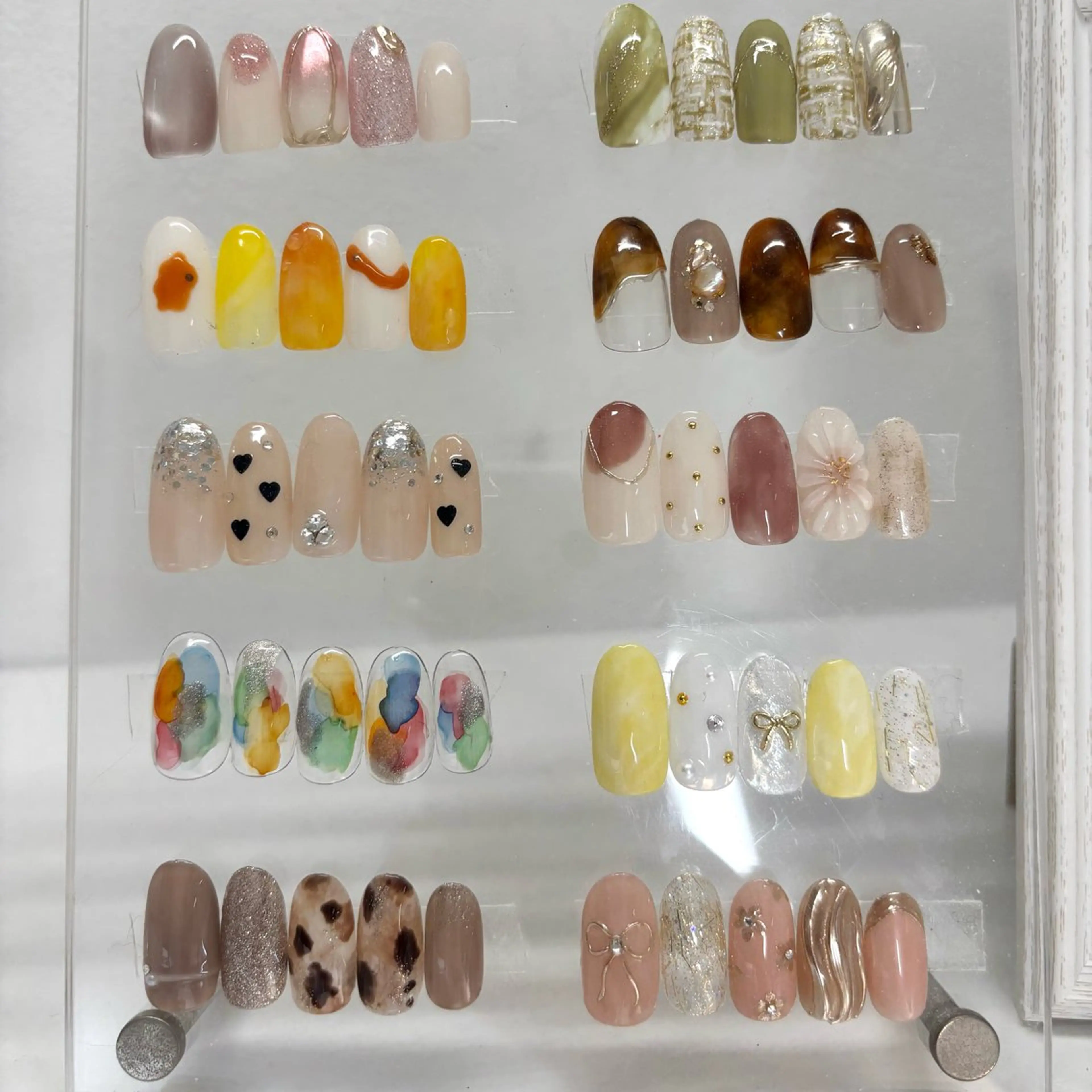 ネイル ラヴィアンローズ所属・S. kurumiのネイルデザイン