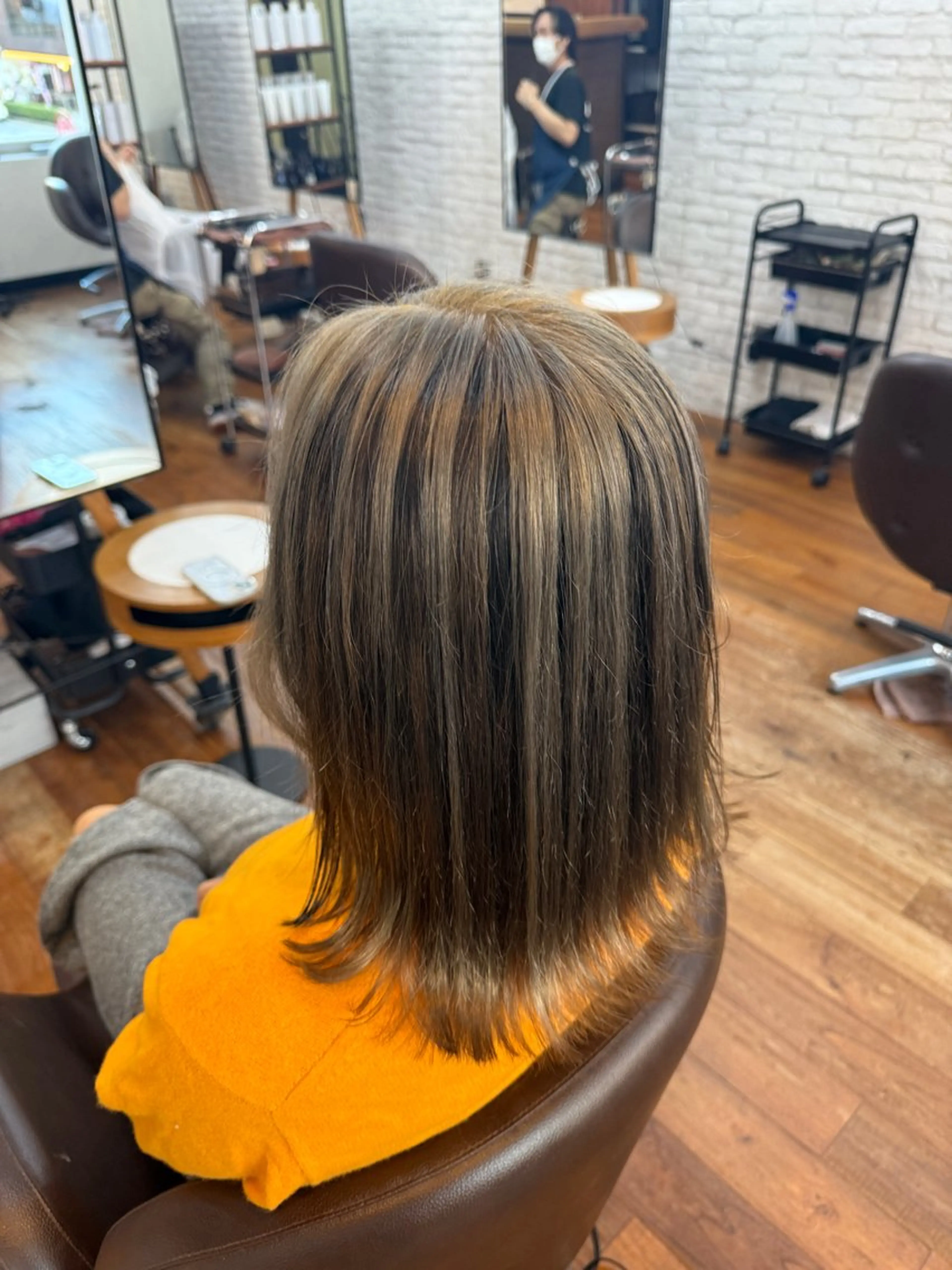 カラー カット ヘアカラー 相澤 彩美のヘアスタイル