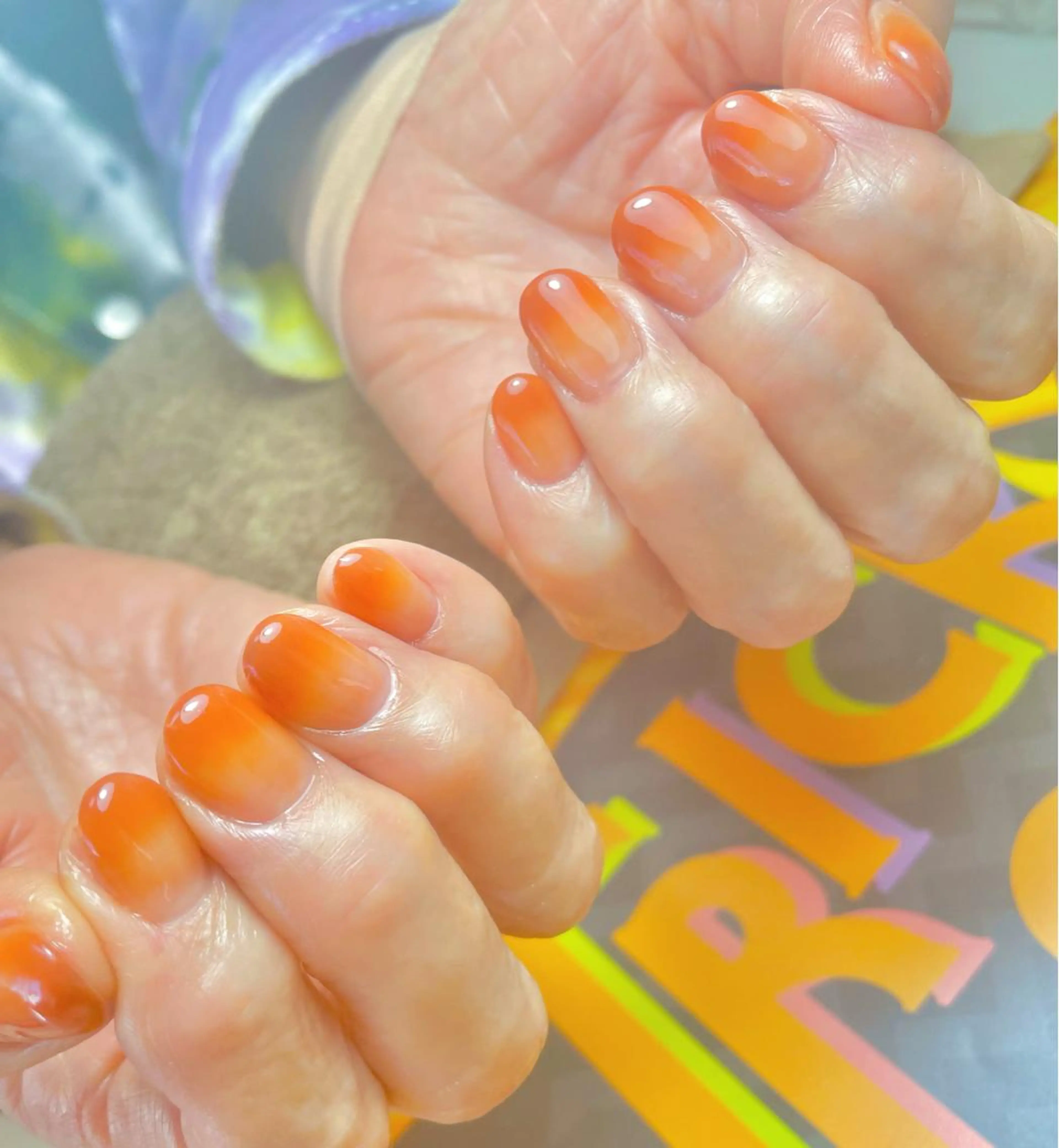 ネイル グラデーション オレンジ 加瀬 アンジェリーのネイルデザイン