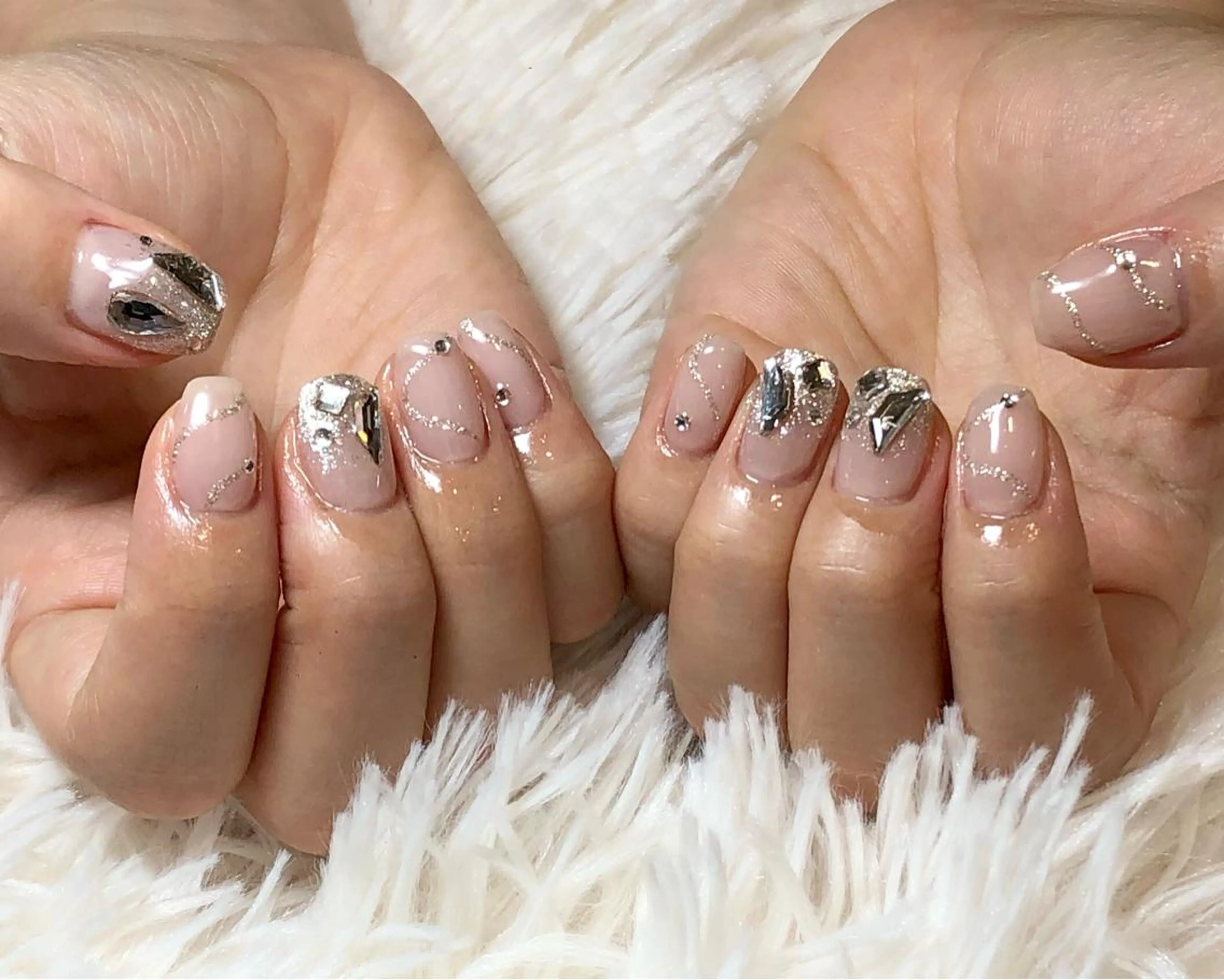 ネイル le'a moe KONAMIのネイルデザイン