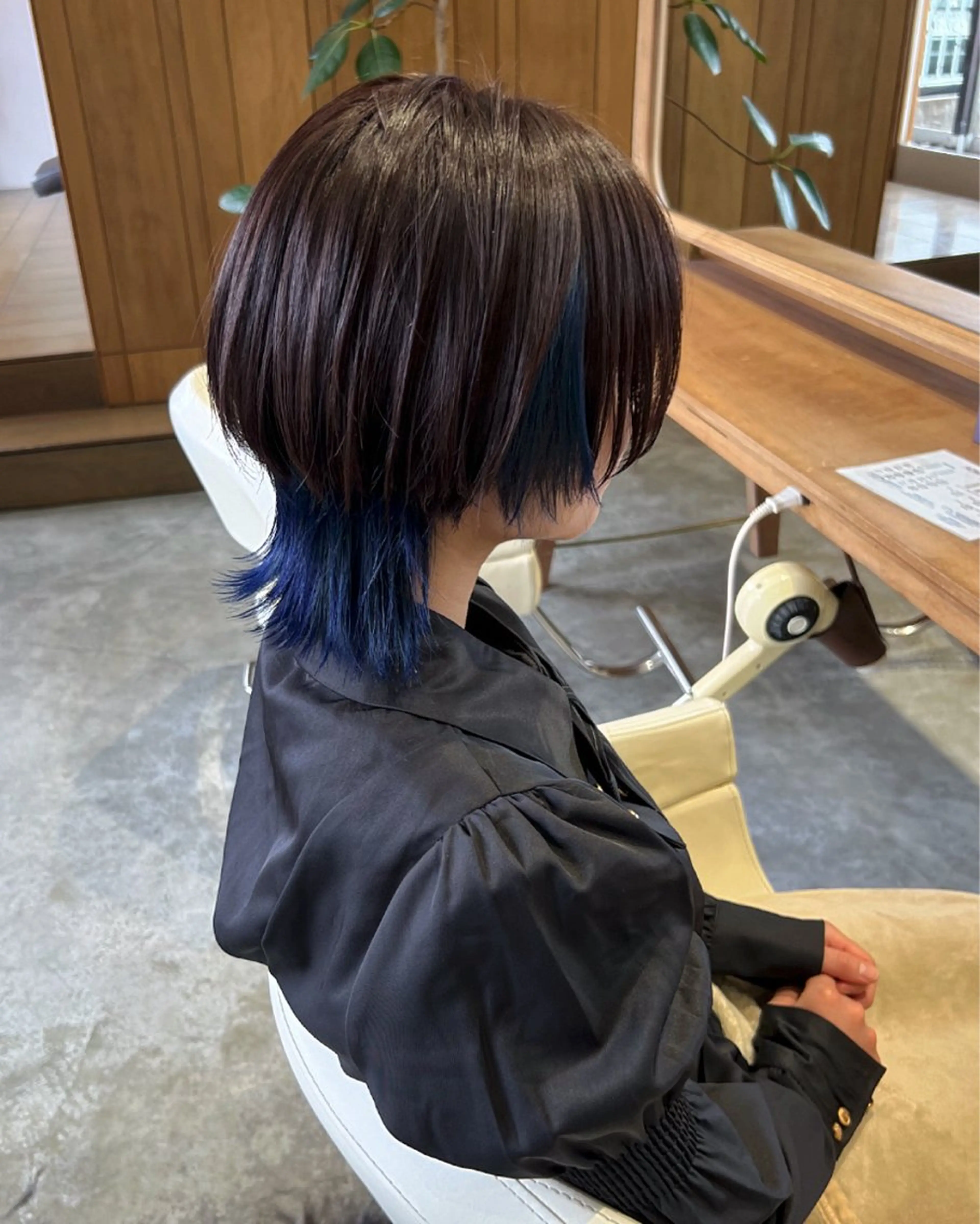 ショート カラー ネイビーカラー ショートヘア ウルフカット カット ヘアカラー フラム所属・WATANABE MISAKIのヘアスタイル