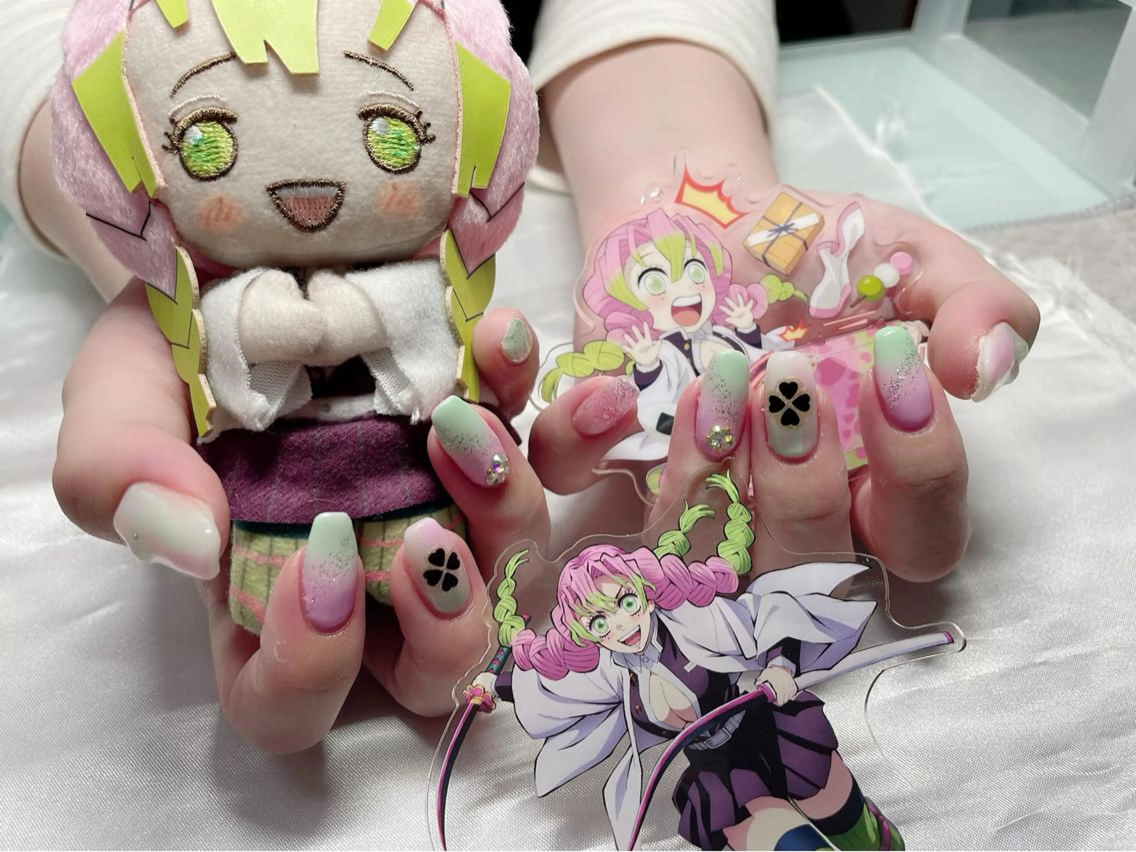 ネイル ハンドネイル 〜 R〜 プライベートサロンのネイルデザイン