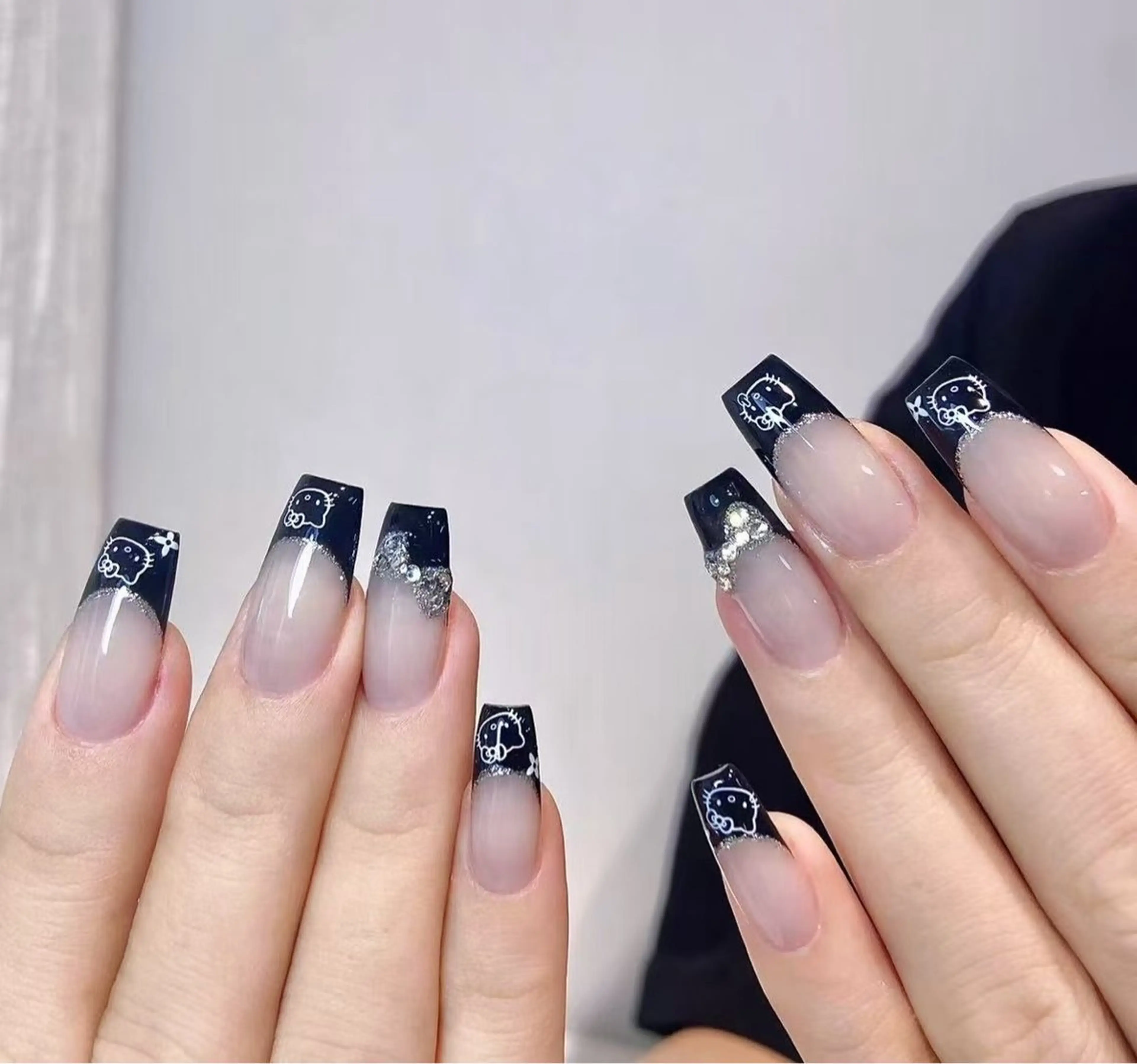 ネイル オーロラネイル フラワーネイル フットネイル フレンチネイル ジェルネイル ハンドネイル BabyYouMi ねねのネイルデザイン